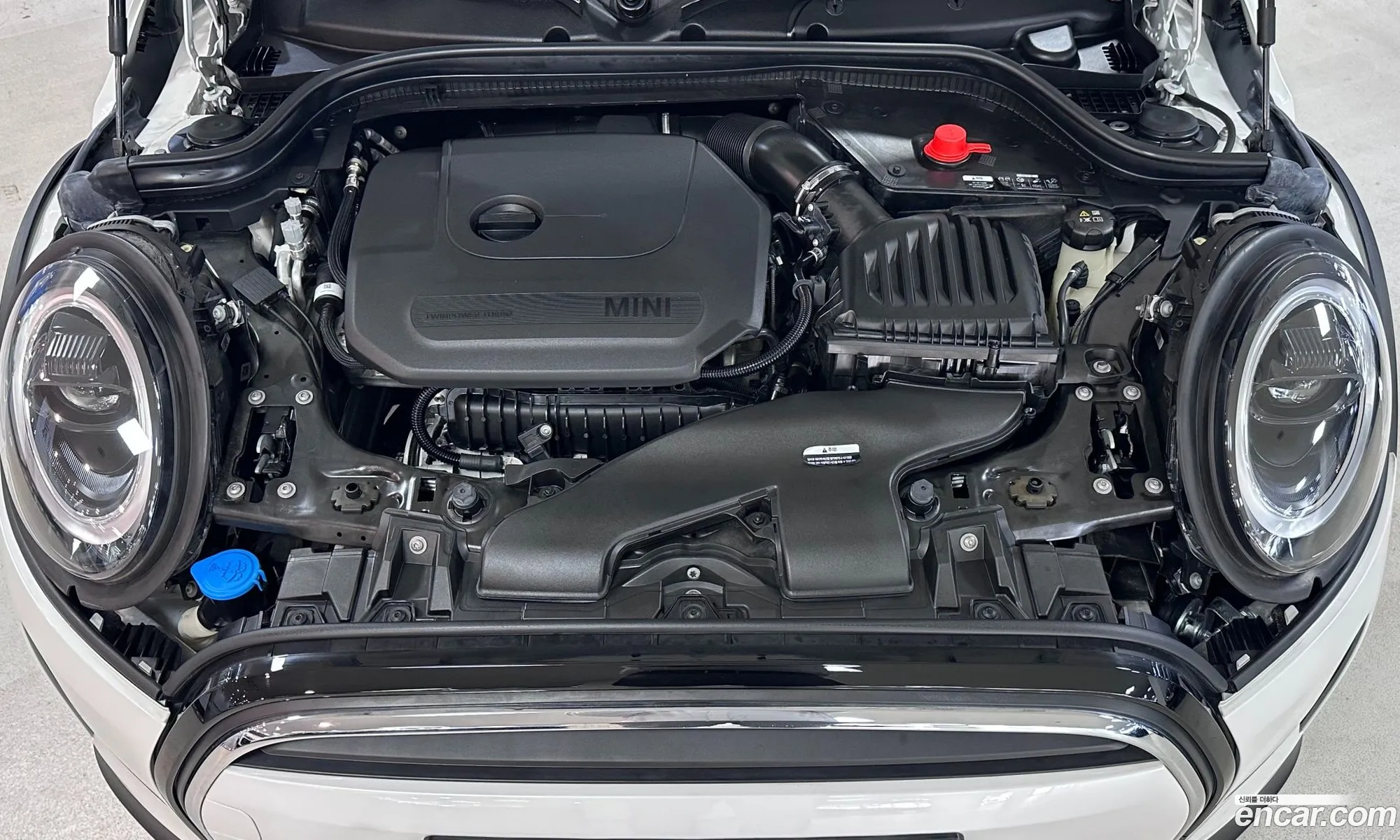 Mini Cooper Convertible 2024 — 7