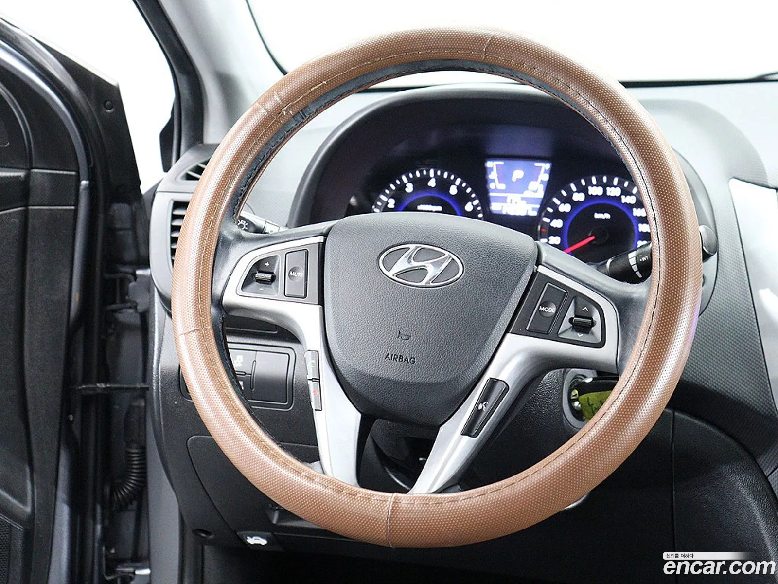 Hyundai Accent 2014 — 14