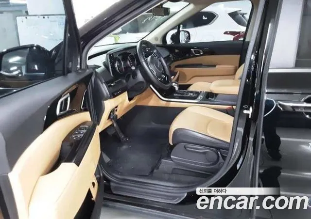 Kia Carnival 2022 — 3