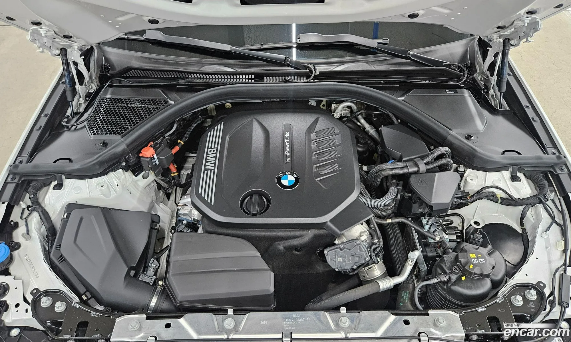 BMW 3 Series 2025 — 8