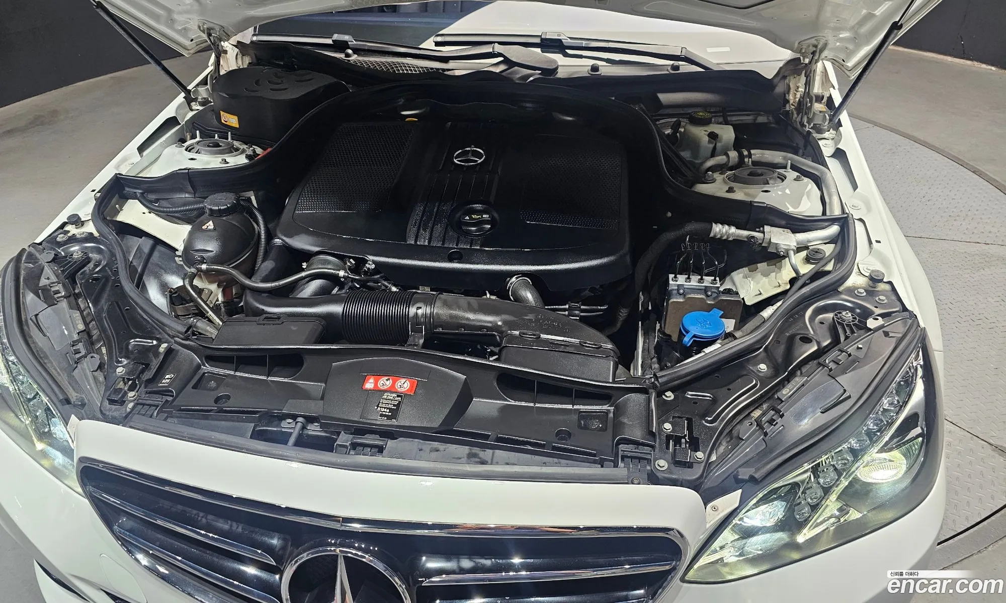 Mercedes-Benz E-Class W212 2015 WDDHF0AB7GB291599 — 15