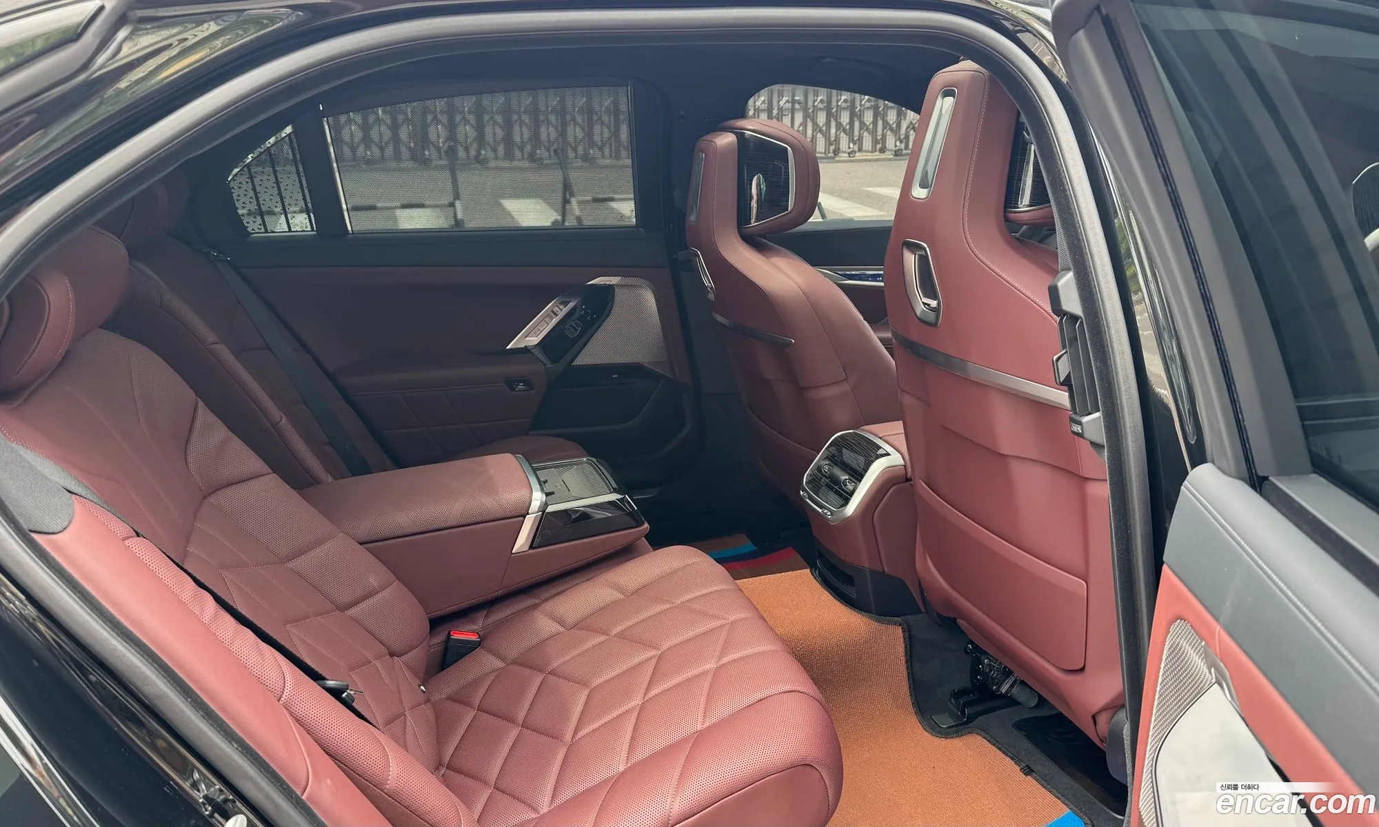 BMW 7 Series 2025 — 19