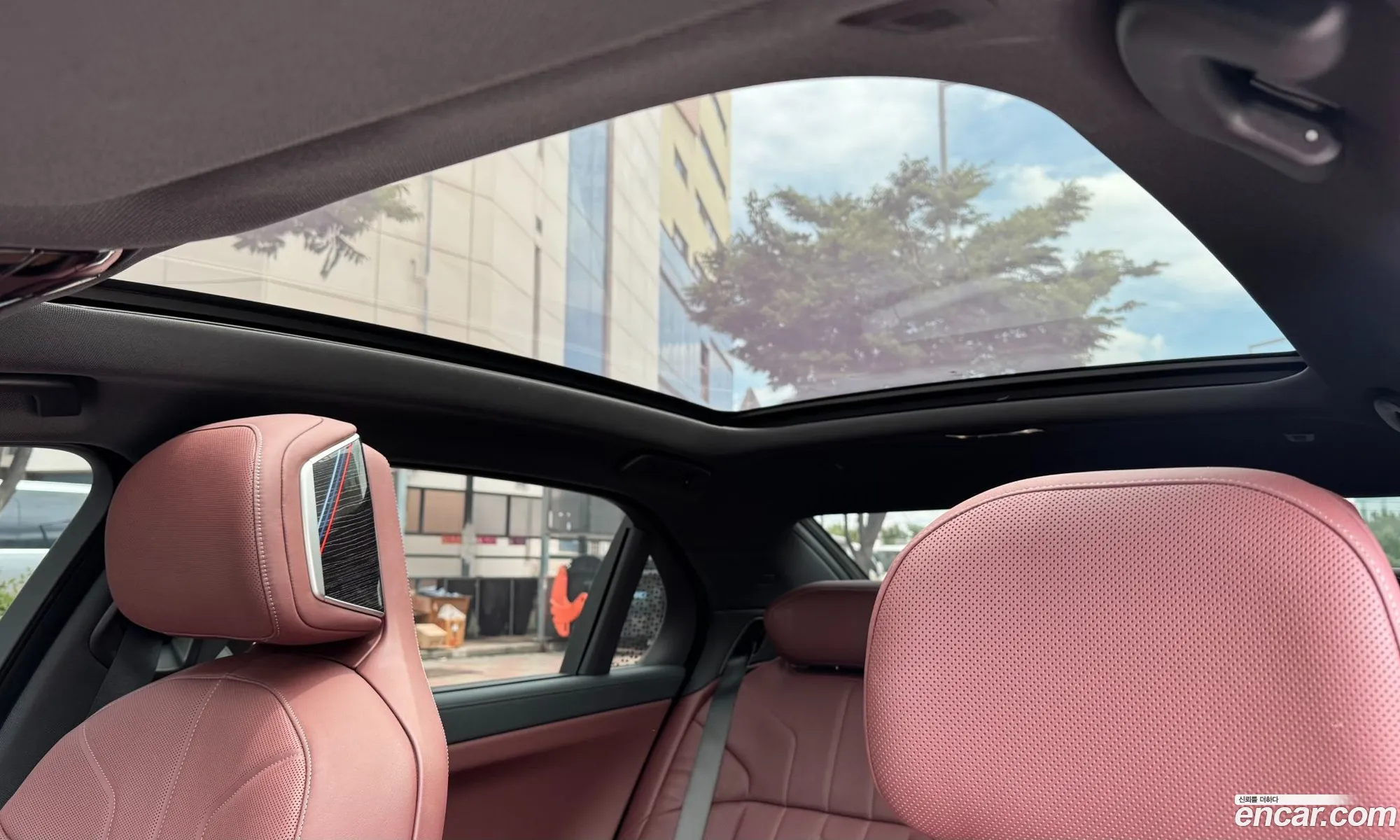 BMW 7 Series 2025 — 12