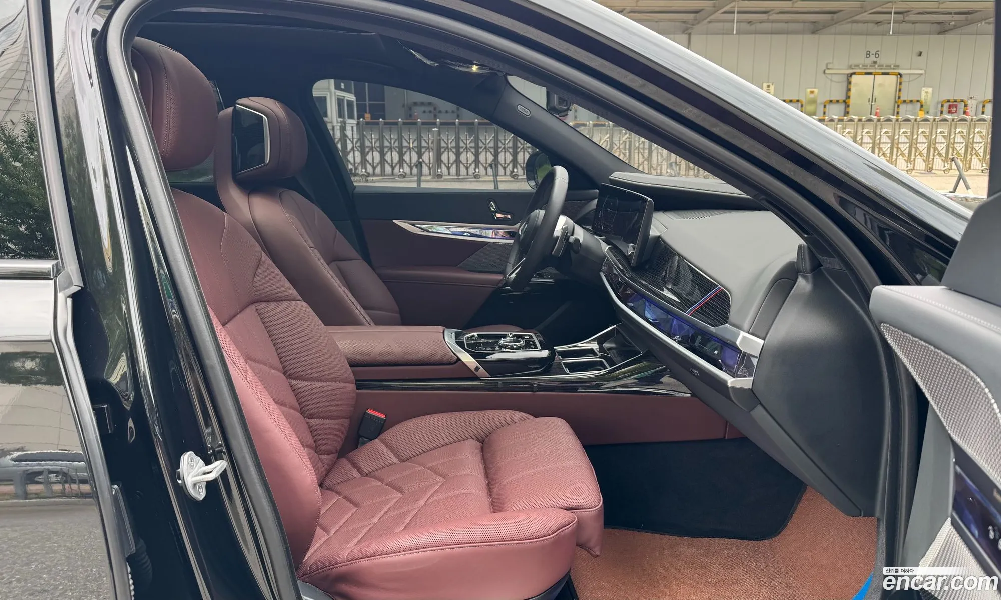 BMW 7 Series 2025 — 9