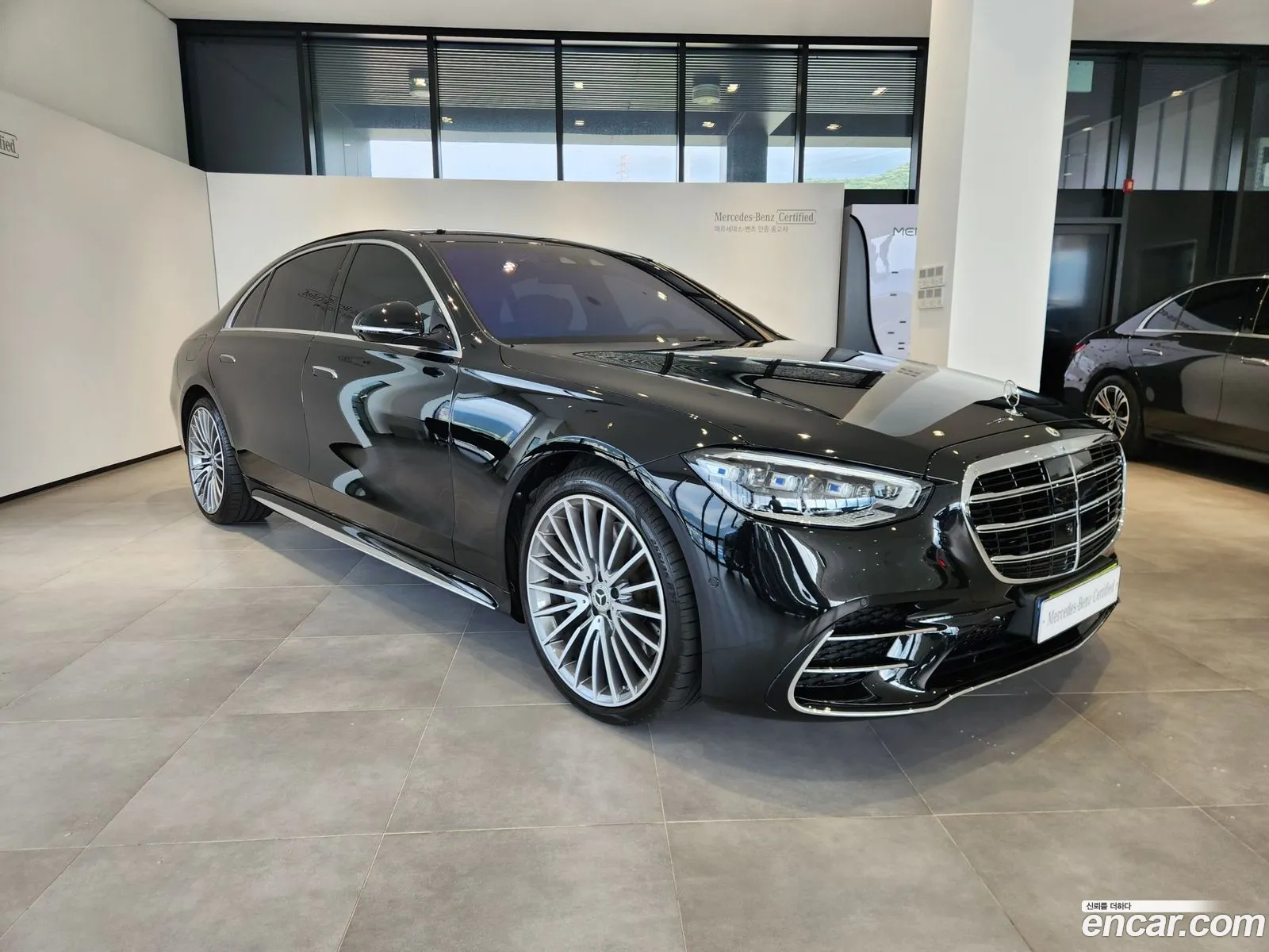 Mercedes-Benz S-Class W223 2025 — 11