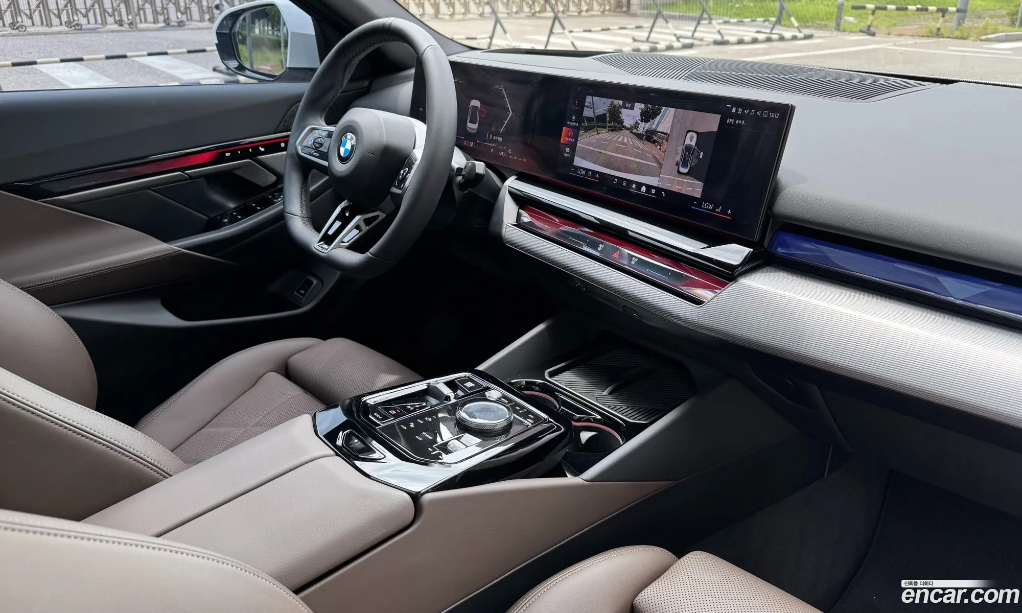 BMW 5 Series 2025 — 12
