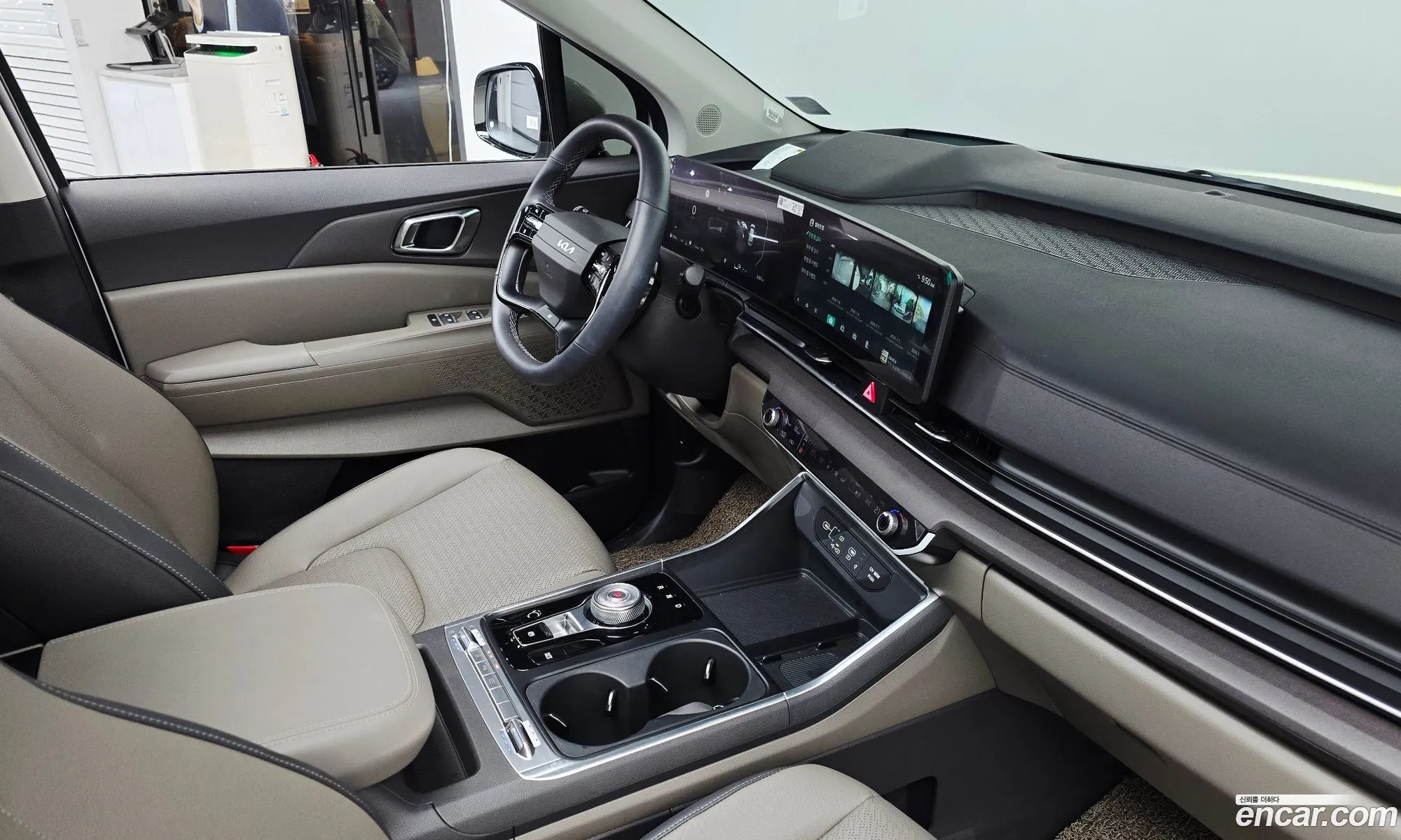 Kia Carnival 2026 — 18