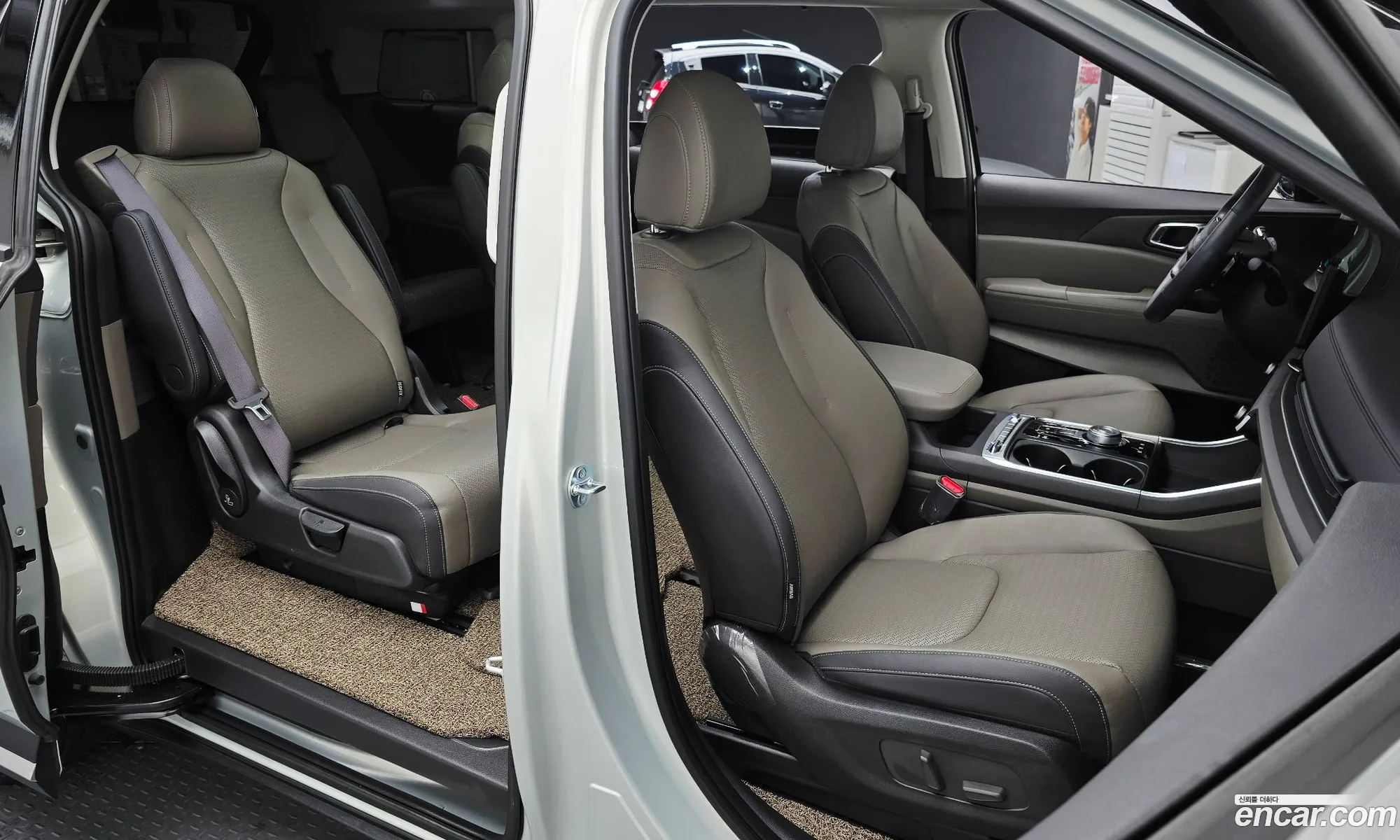Kia Carnival 2026 — 5