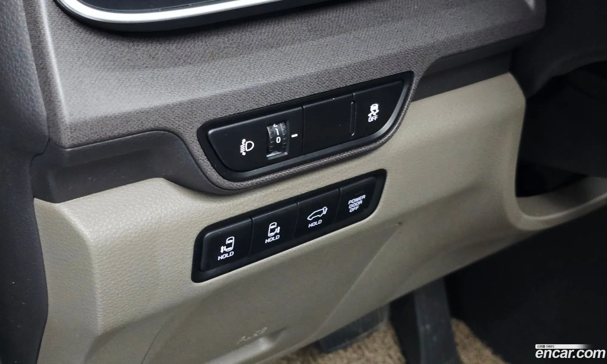 Kia Carnival 2026 — 10