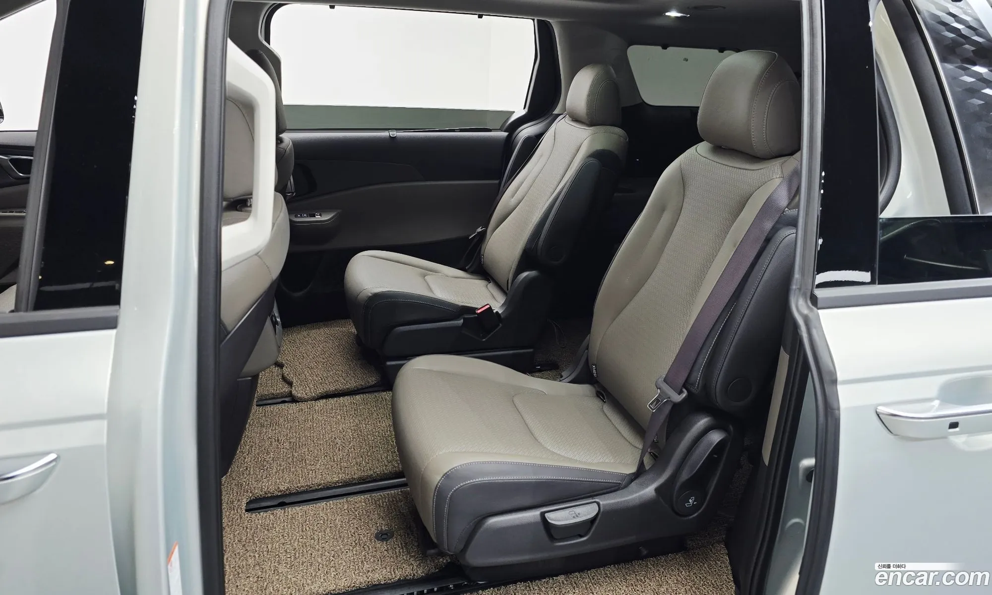 Kia Carnival 2026 — 27