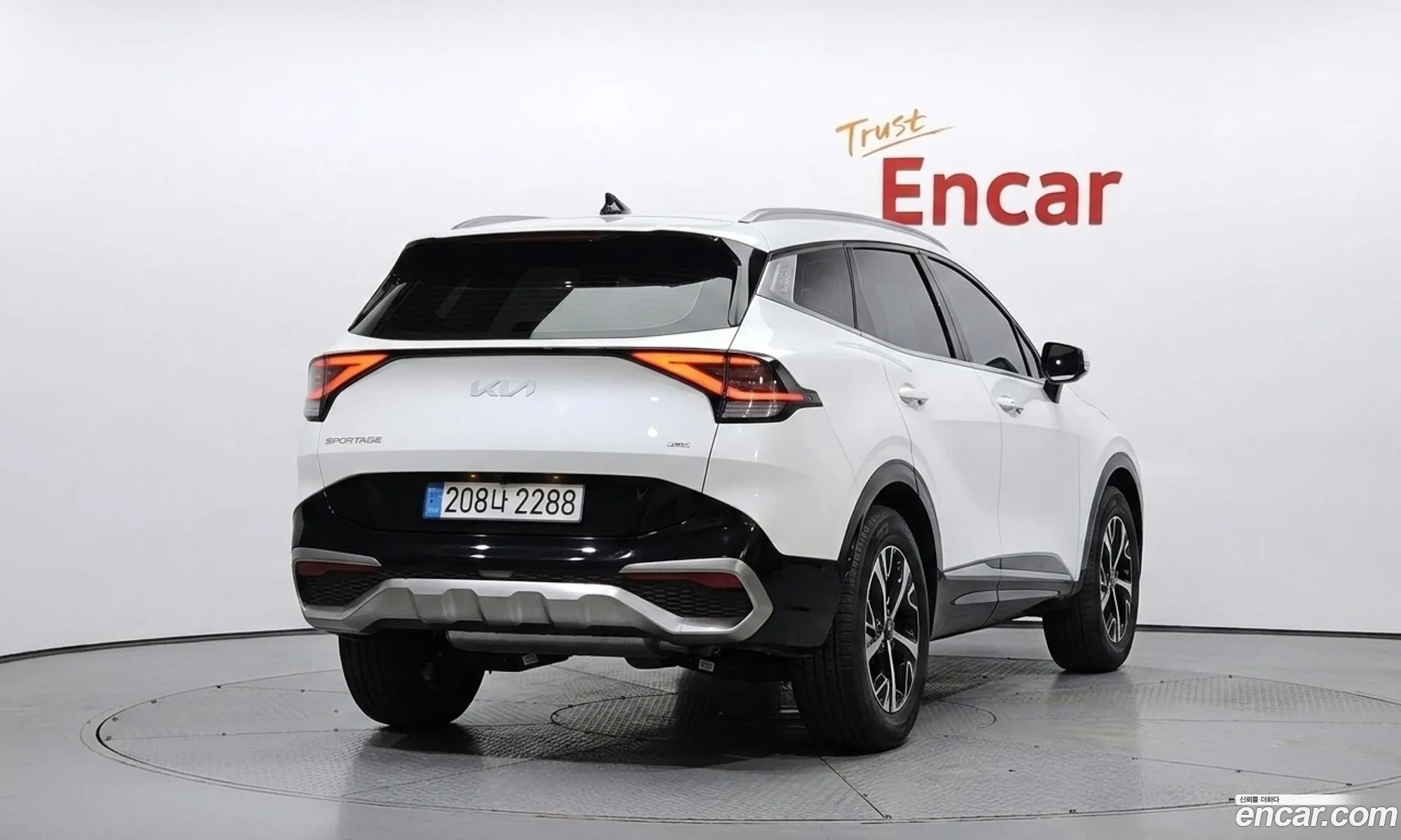 Kia Sportage Hybrid 2023 — 3