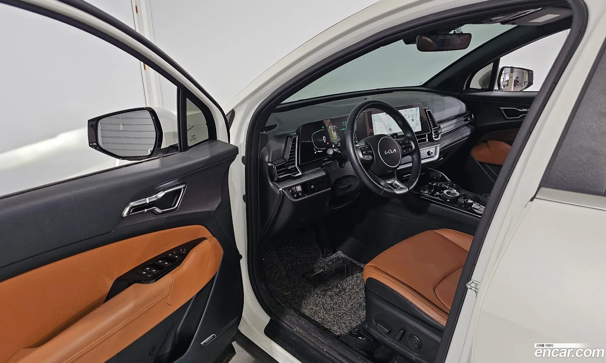 Kia Sportage Hybrid 2023 — 10