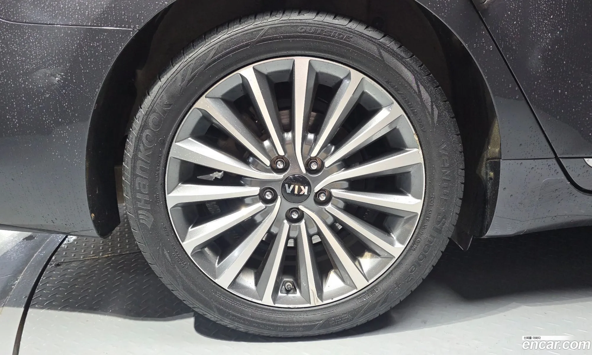 Kia K7 2019 — 16