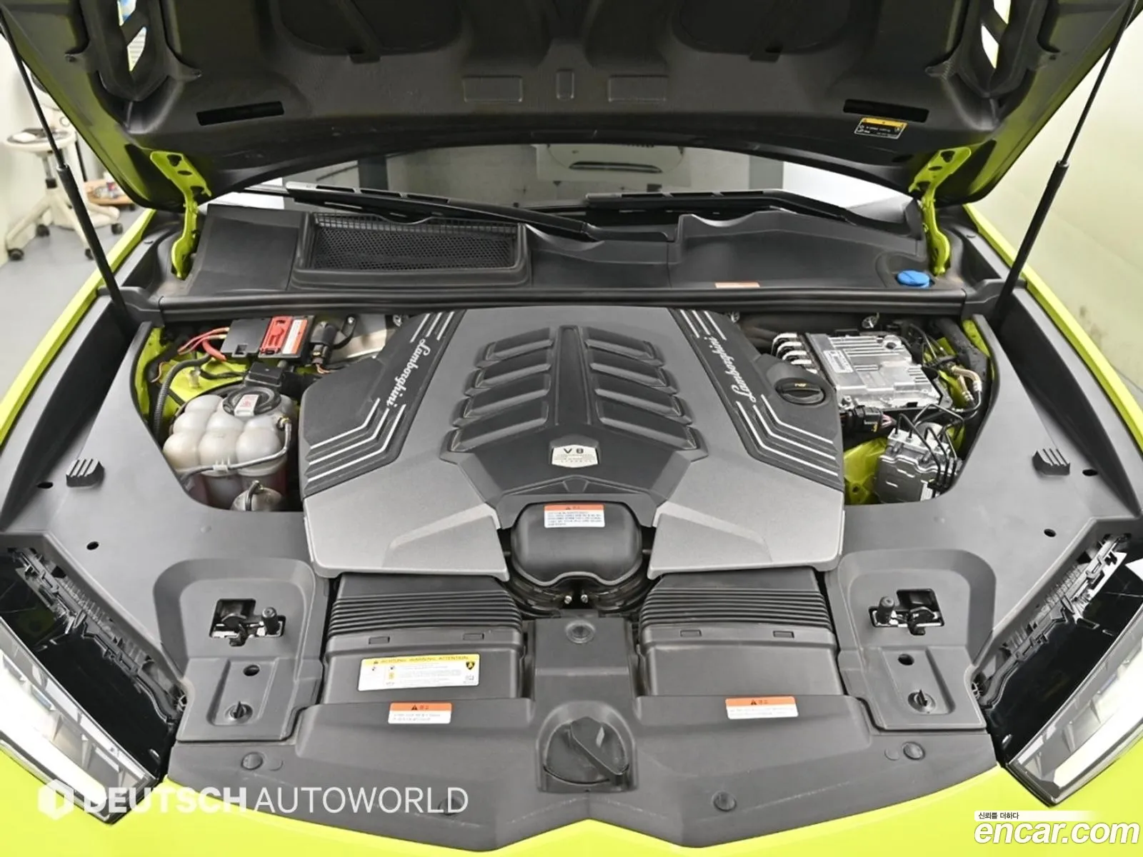 Lamborghini Urus 2024 — 11
