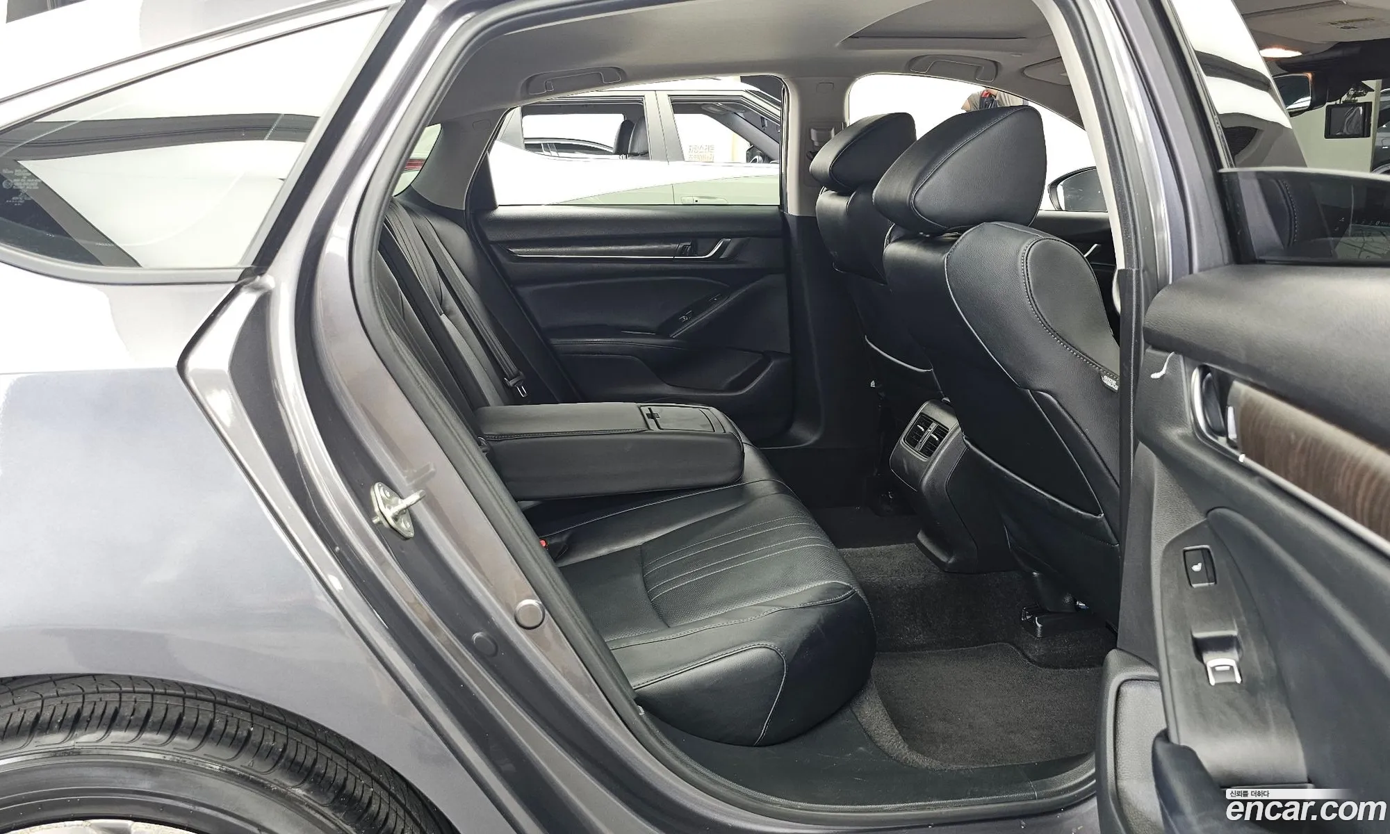 Honda Accord 10th Gen 2018 — 25