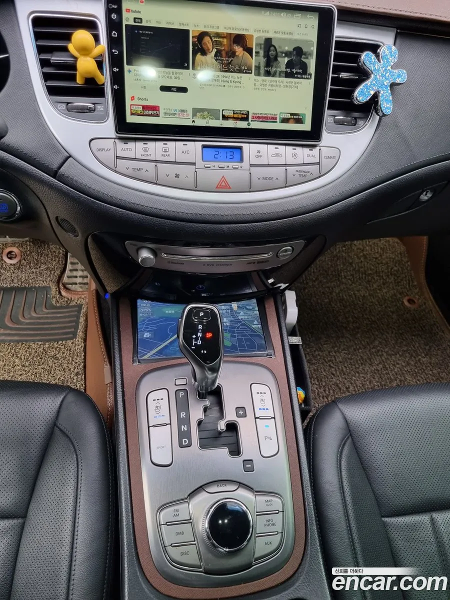 Hyundai Genesis 2008 — 10