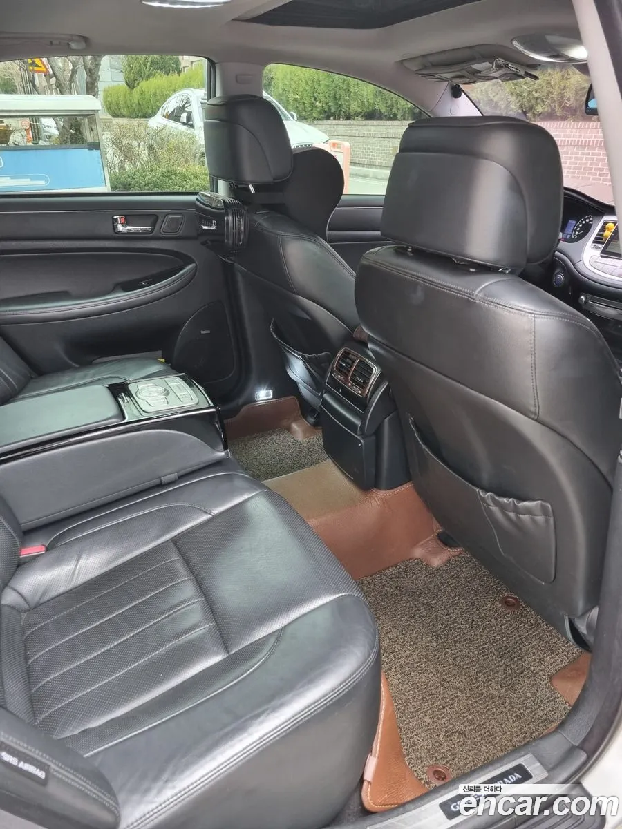 Hyundai Genesis 2008 — 9