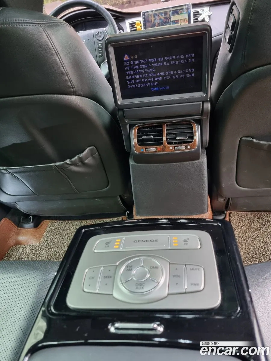 Hyundai Genesis 2008 — 20