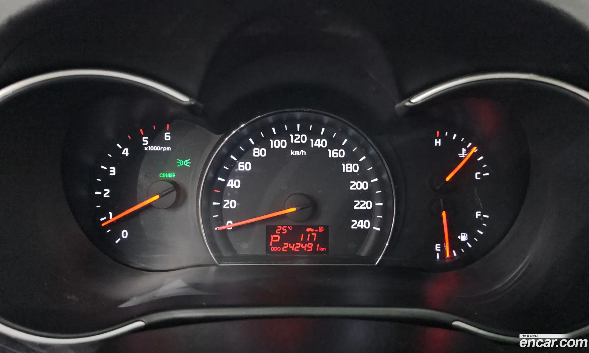 Kia Sorento R 2013 — 8