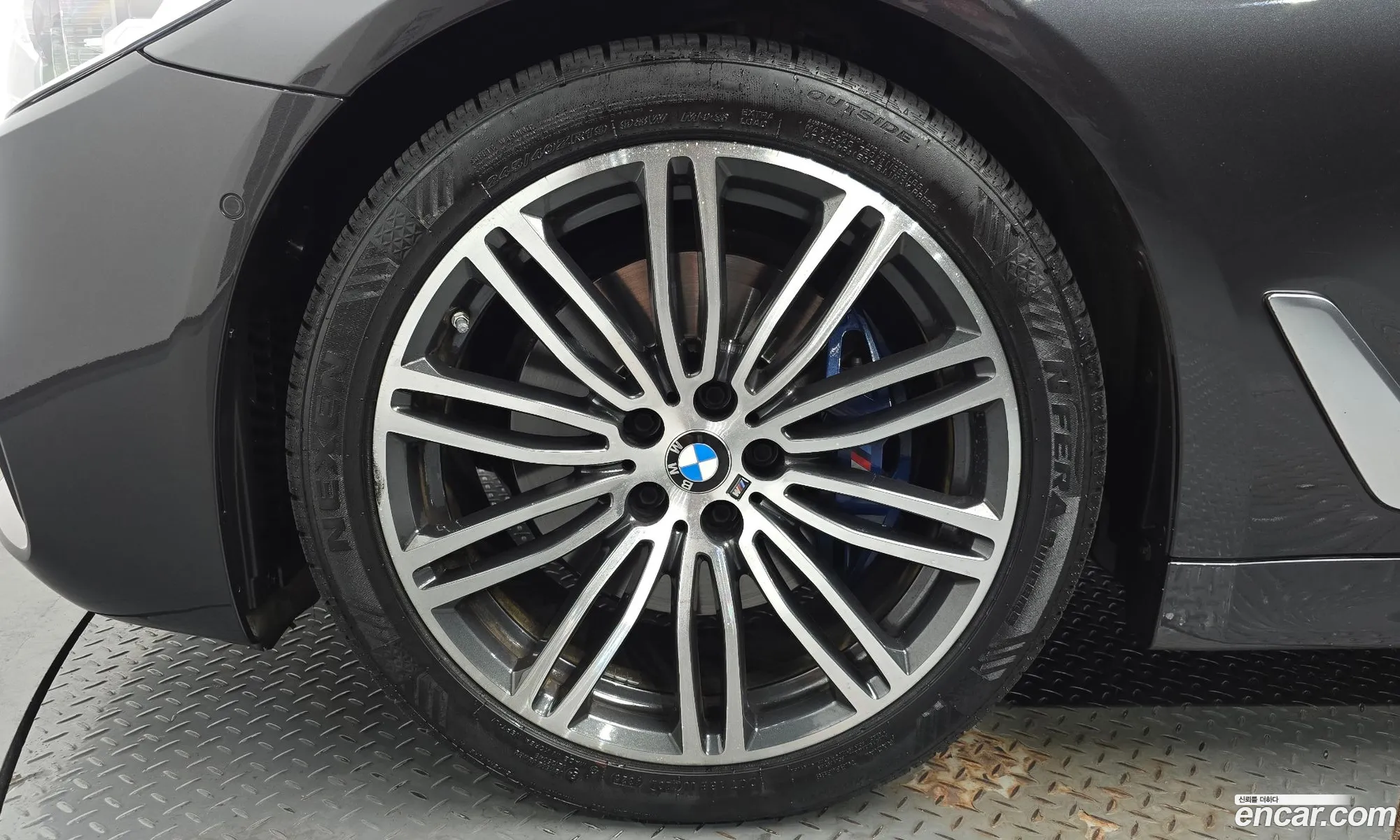 BMW 5 Series 2019 — 7