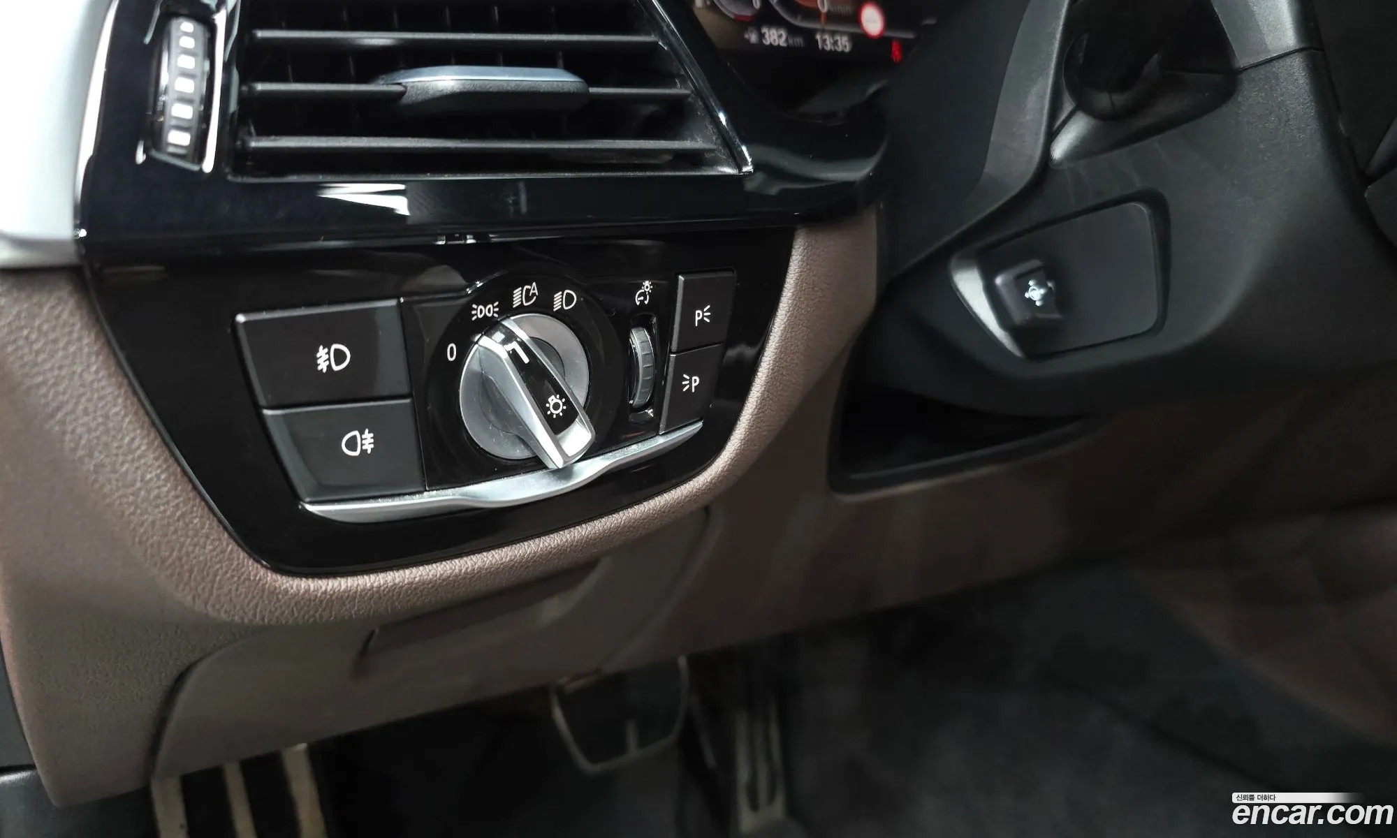 BMW 5 Series 2019 — 14