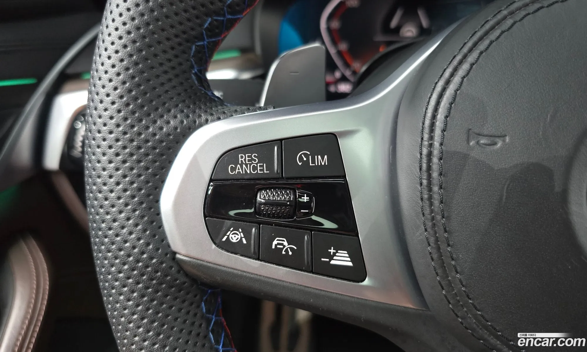 BMW 5 Series 2019 — 31