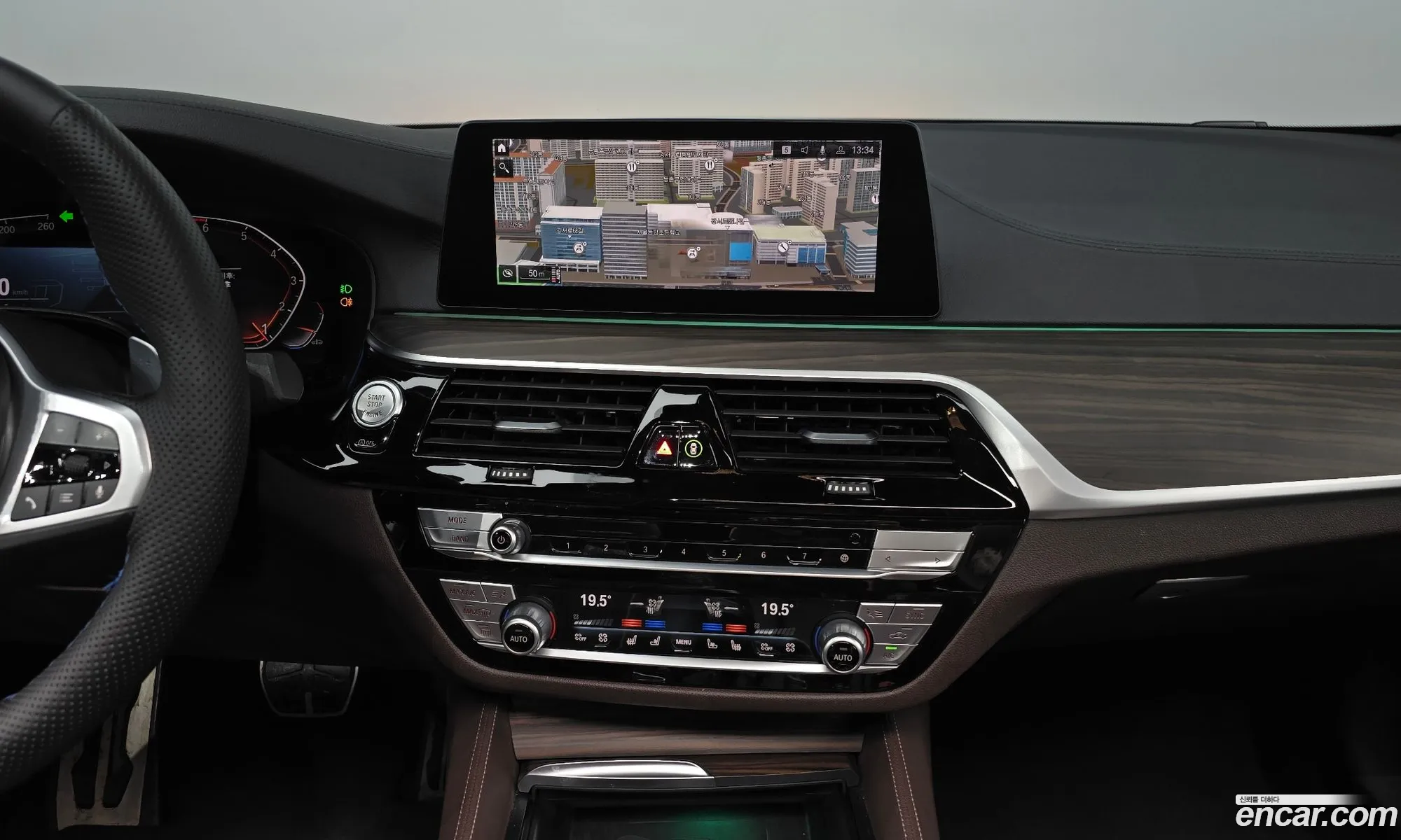 BMW 5 Series 2019 — 25