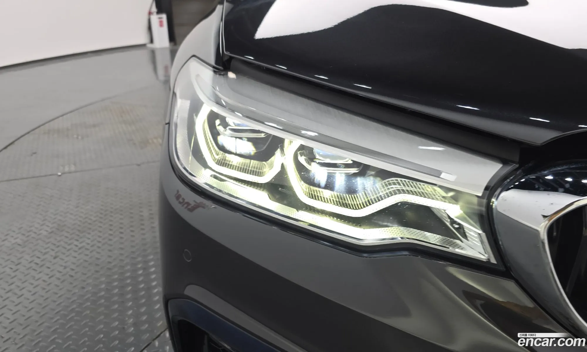 BMW 5 Series 2019 — 28