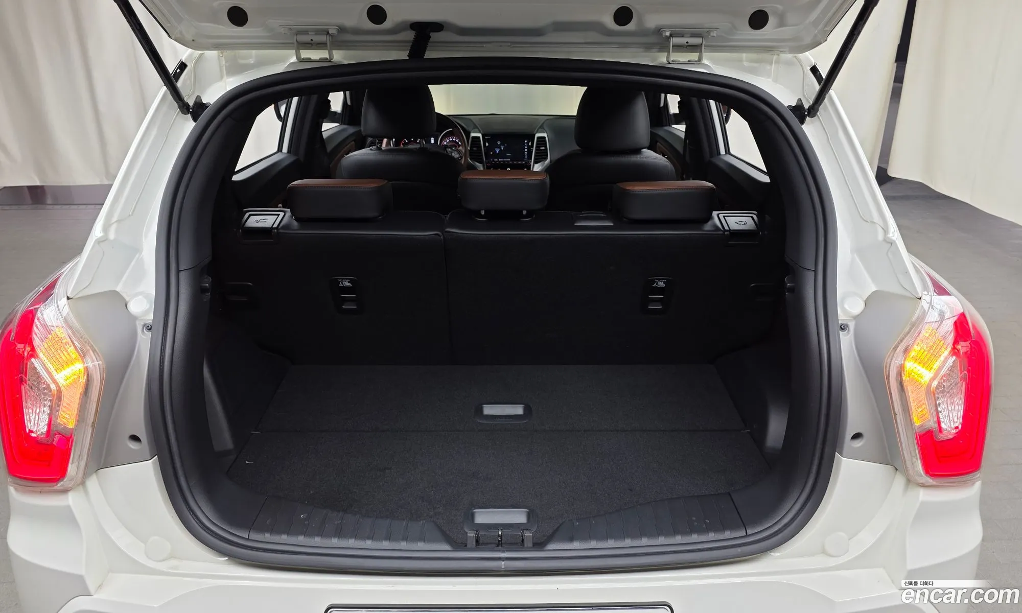 KG Mobility (SsangYong) Tivoli Armour 2018 — 2