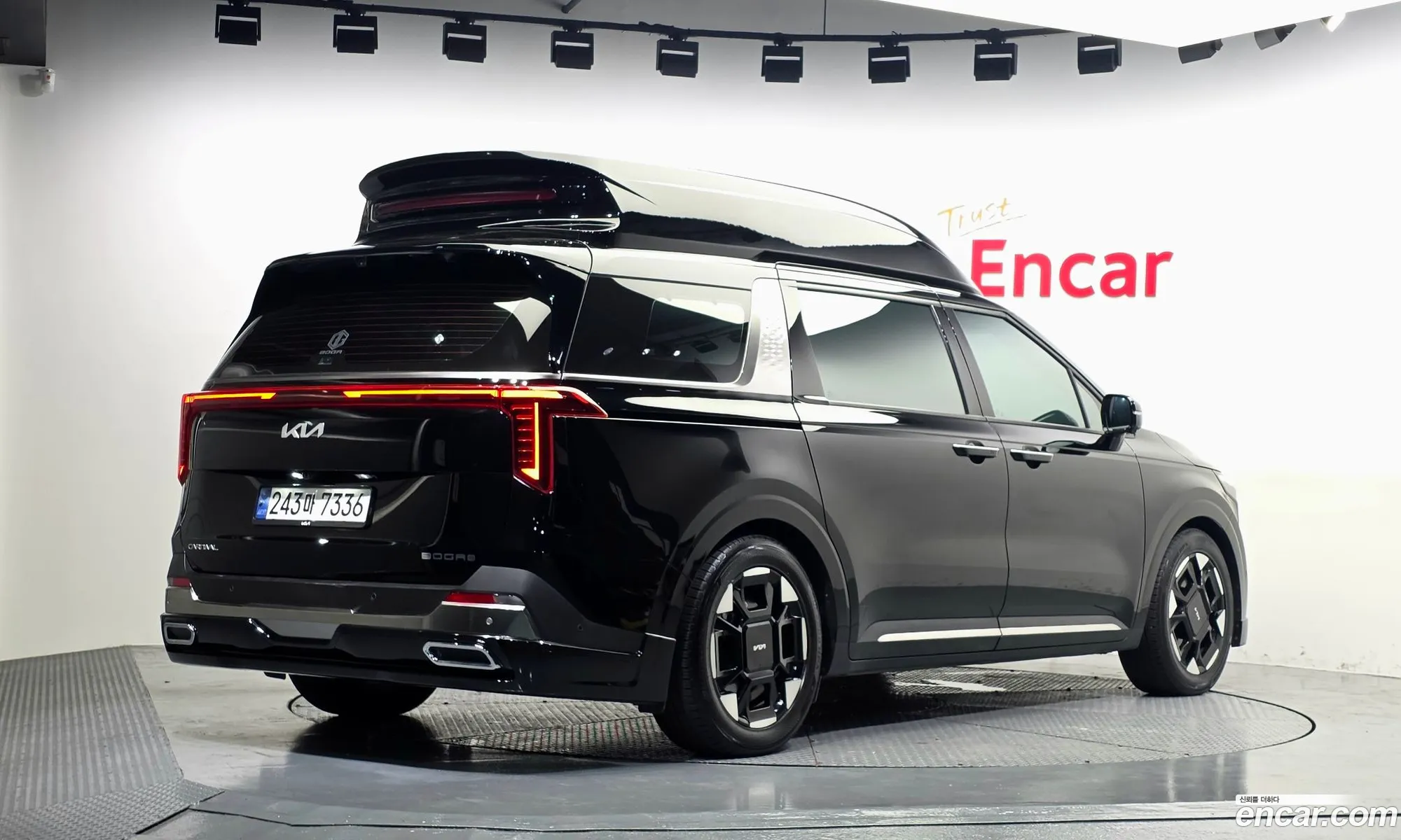 Kia Carnival 2024 — 9