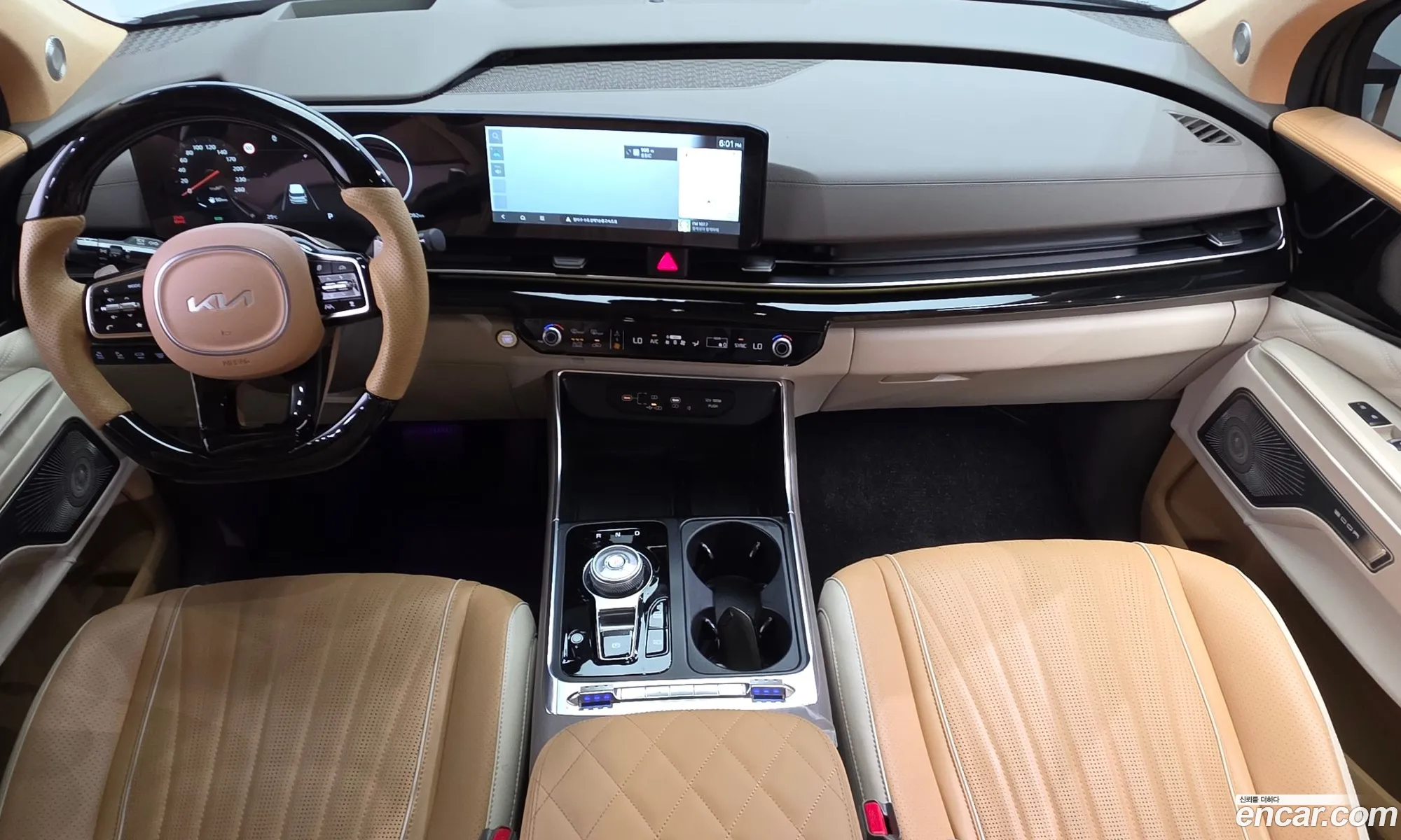 Kia Carnival 2024 — 10