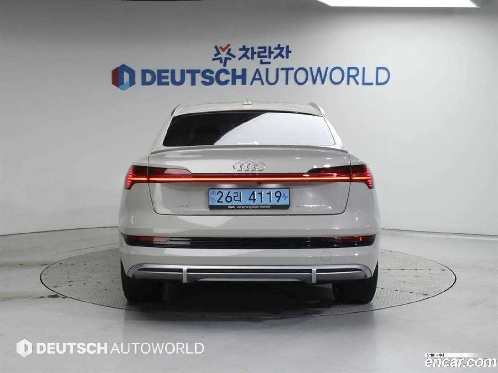 Audi e-tron 2021 — 18