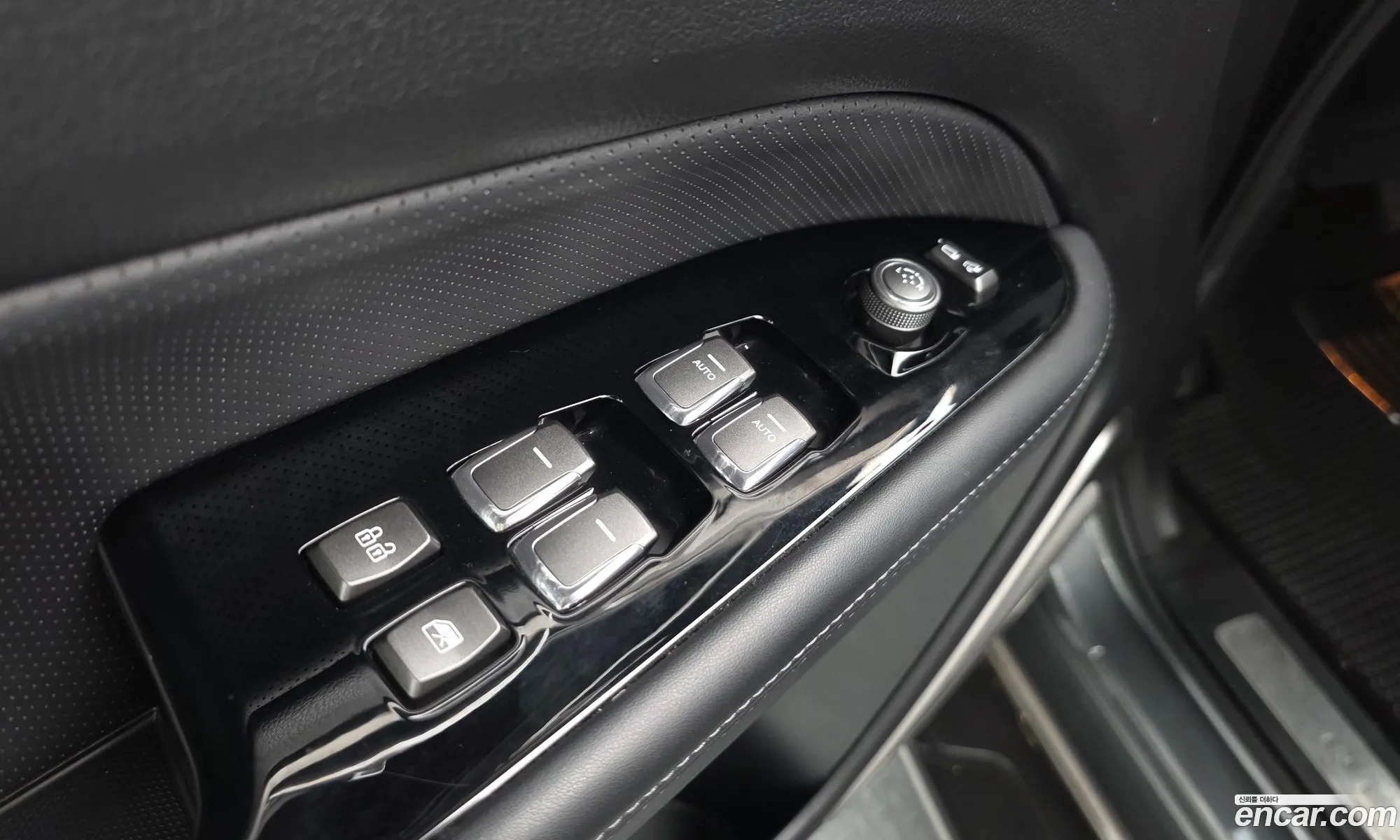 KG Mobility (SsangYong) G4 Rexton 2019 — 10