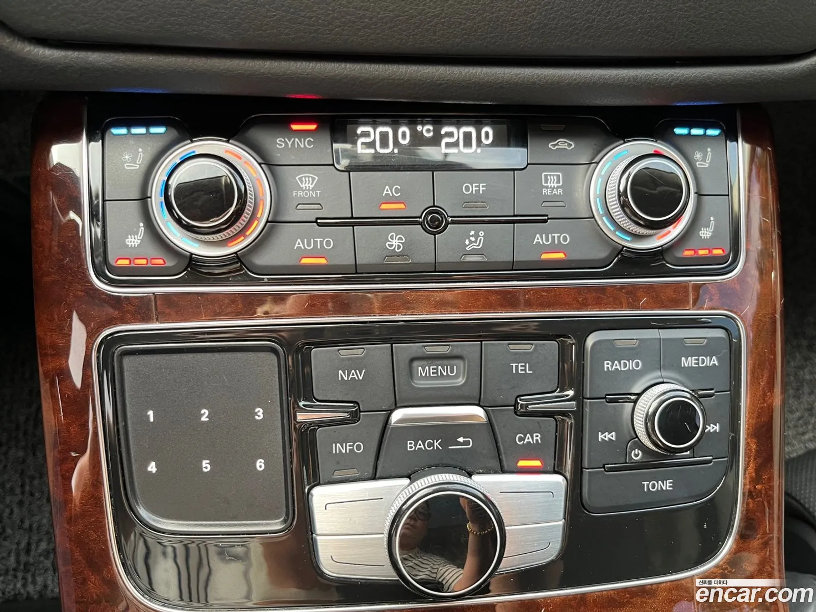 Audi A8 2011 — 6