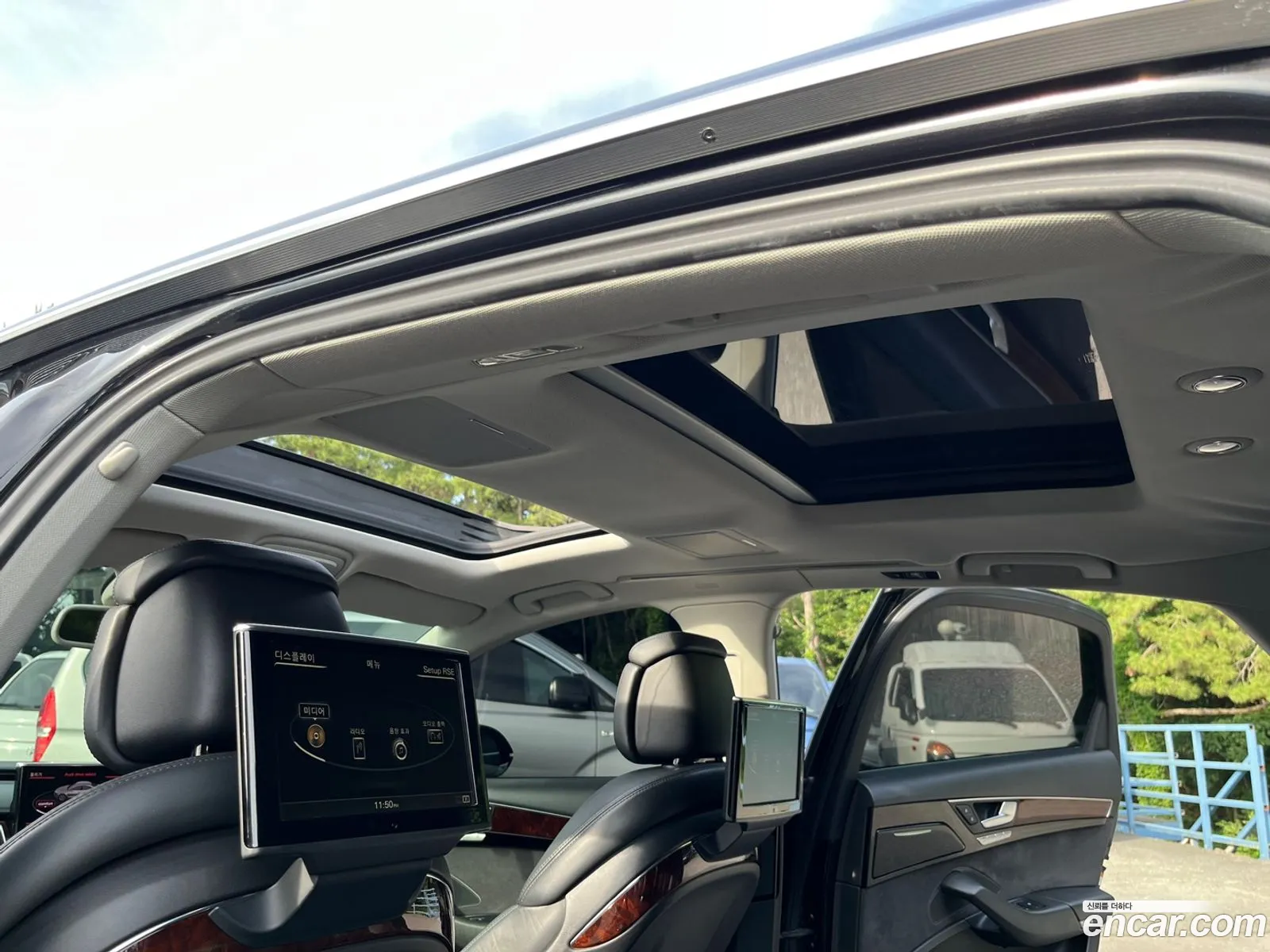 Audi A8 2011 — 20