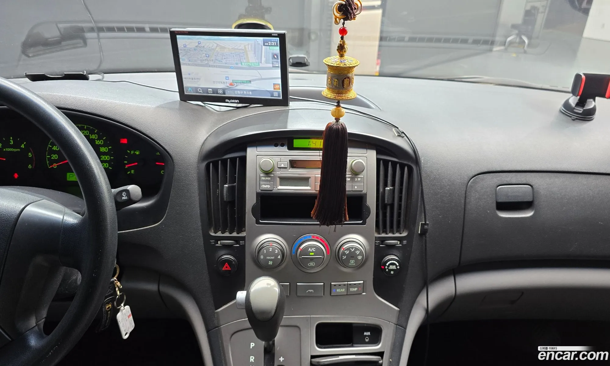 Hyundai Grand Starex 2008 — 14