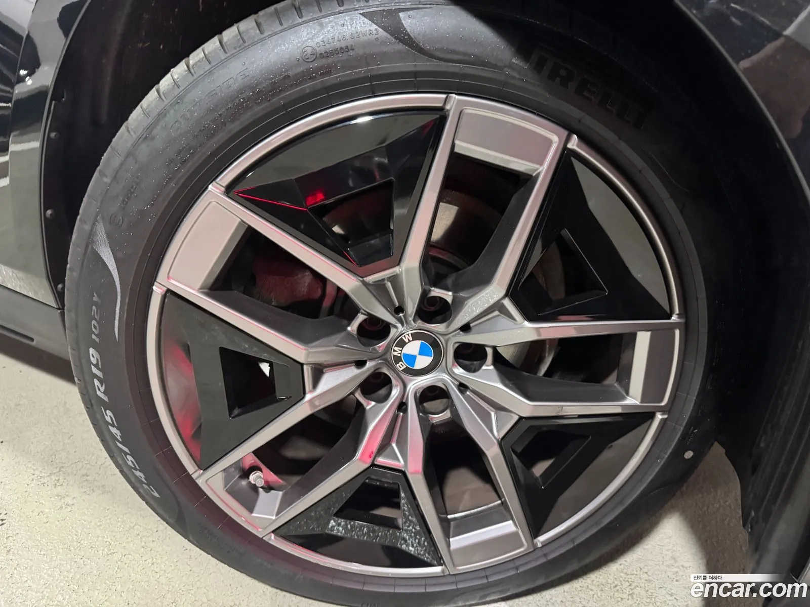 BMW 5 Series 2025 — 8