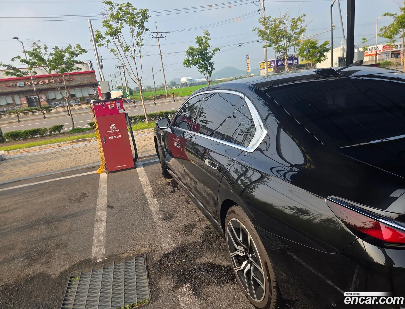 BMW 7 Series 2024 — 7