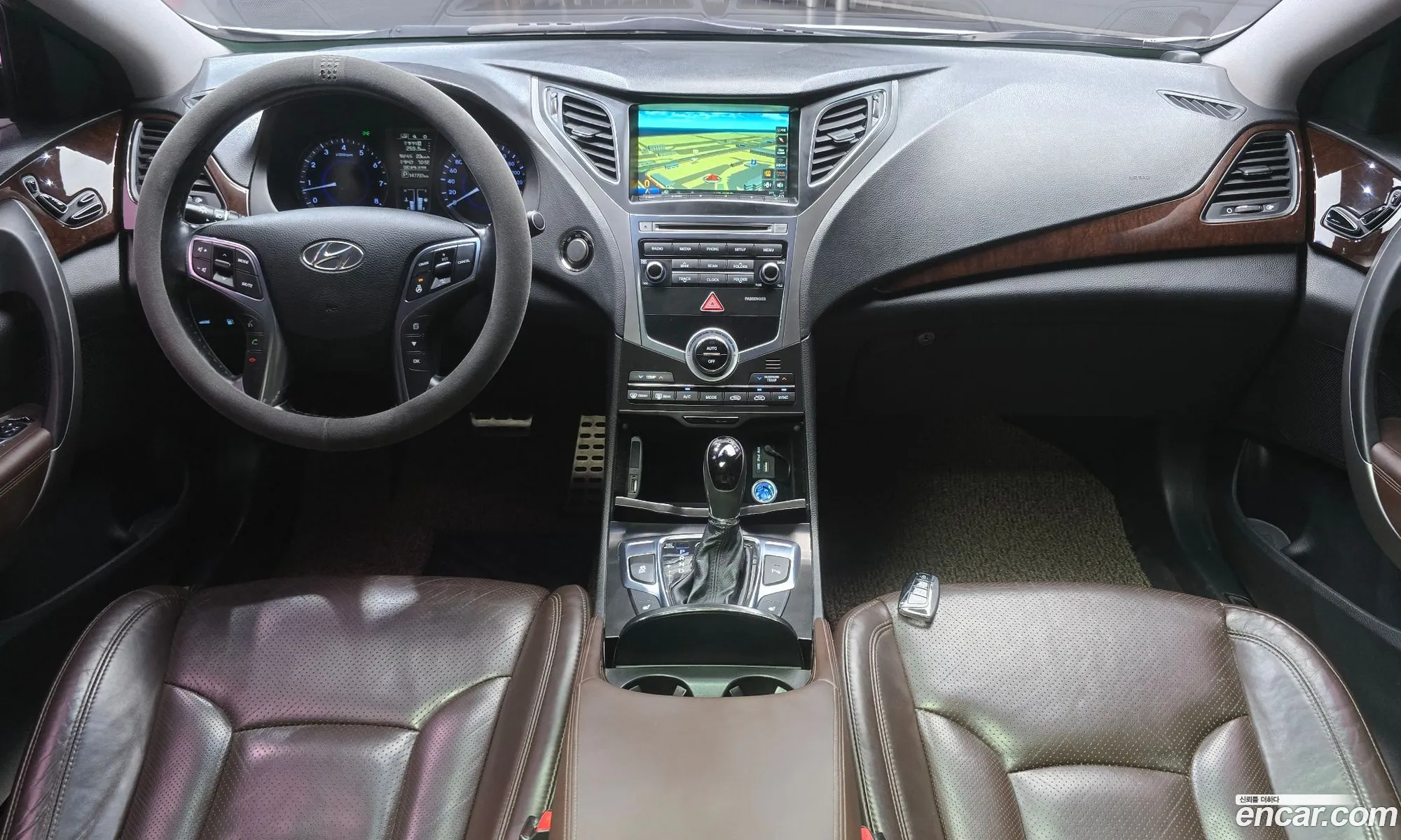 Hyundai Grandeur HG 2015 — 13