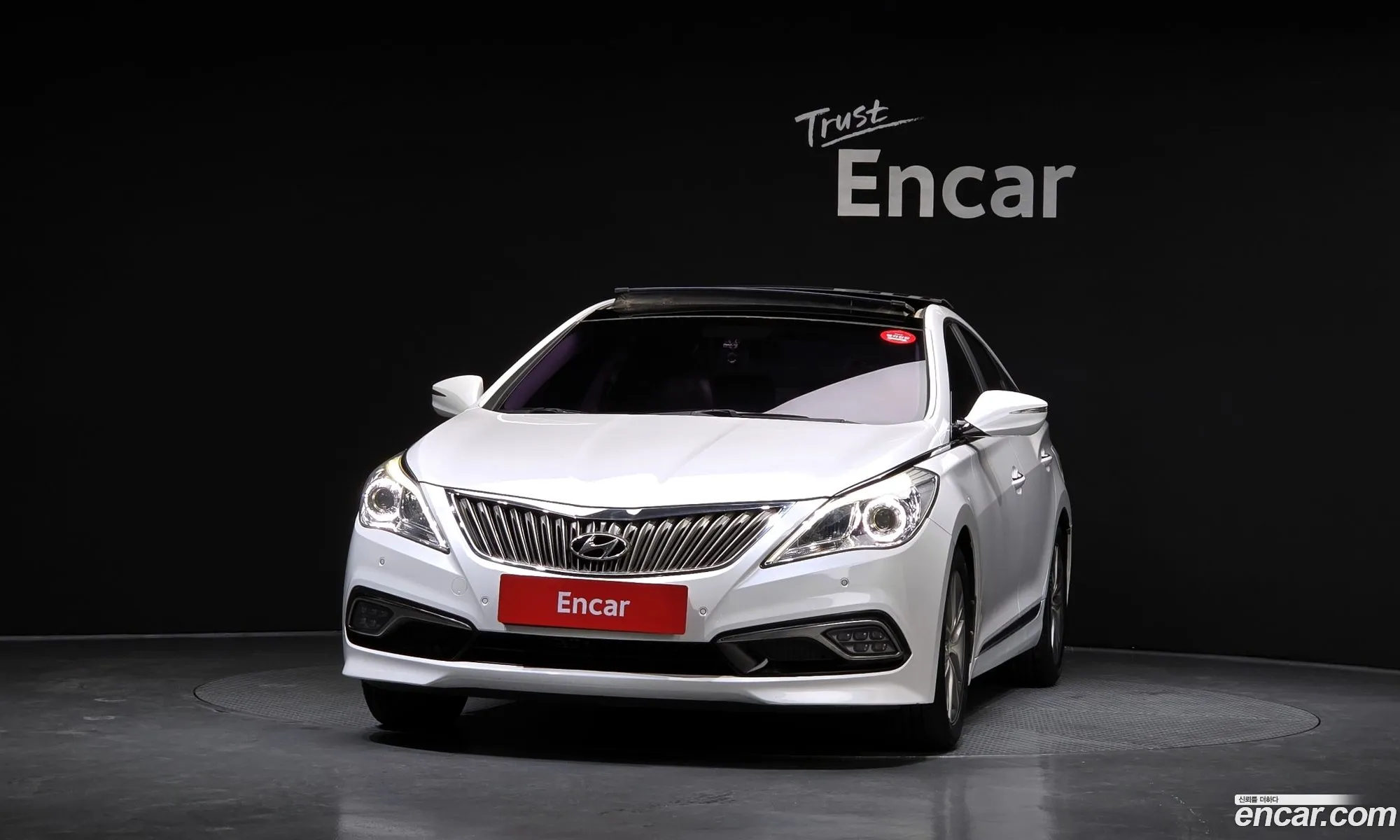 Hyundai Grandeur HG 2015 — 19
