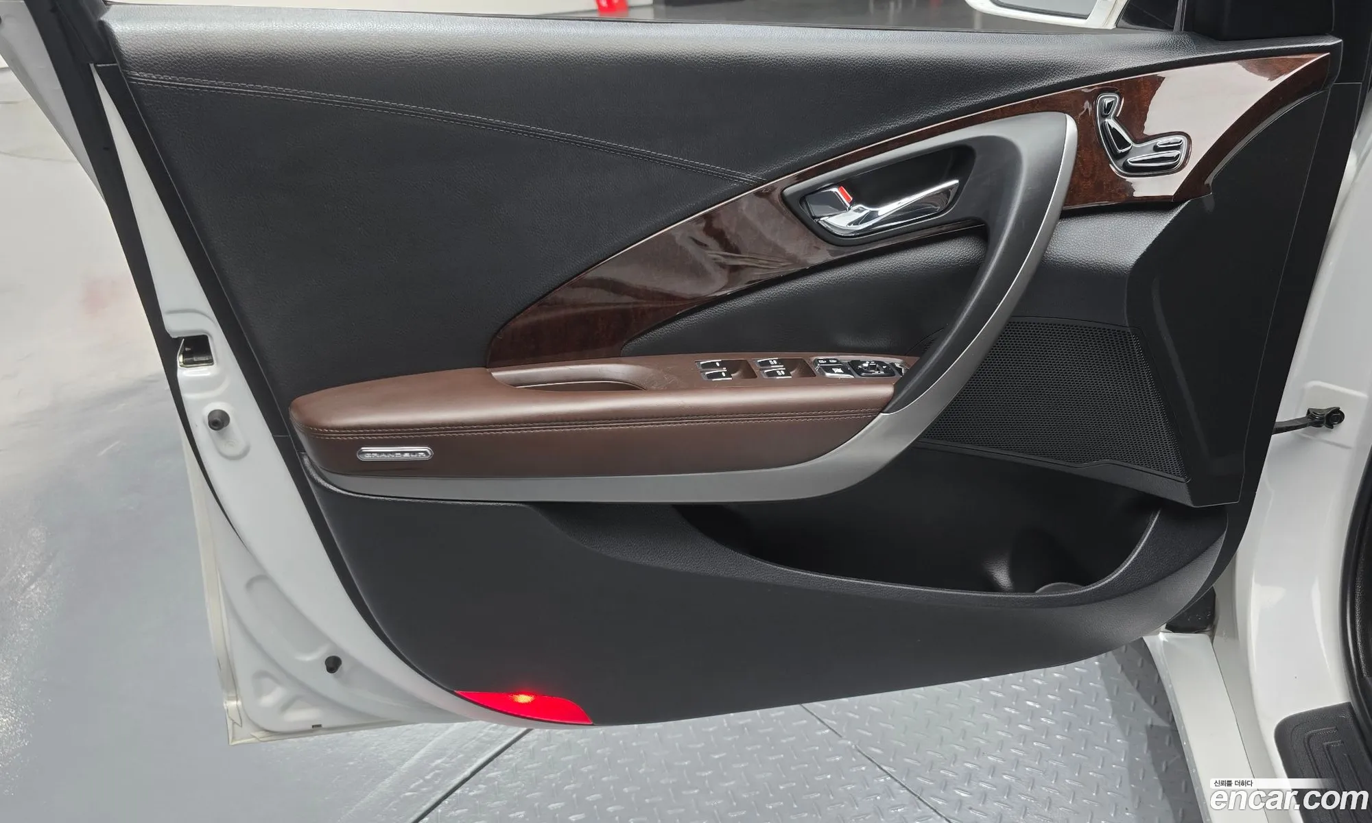 Hyundai Grandeur HG 2015 — 8