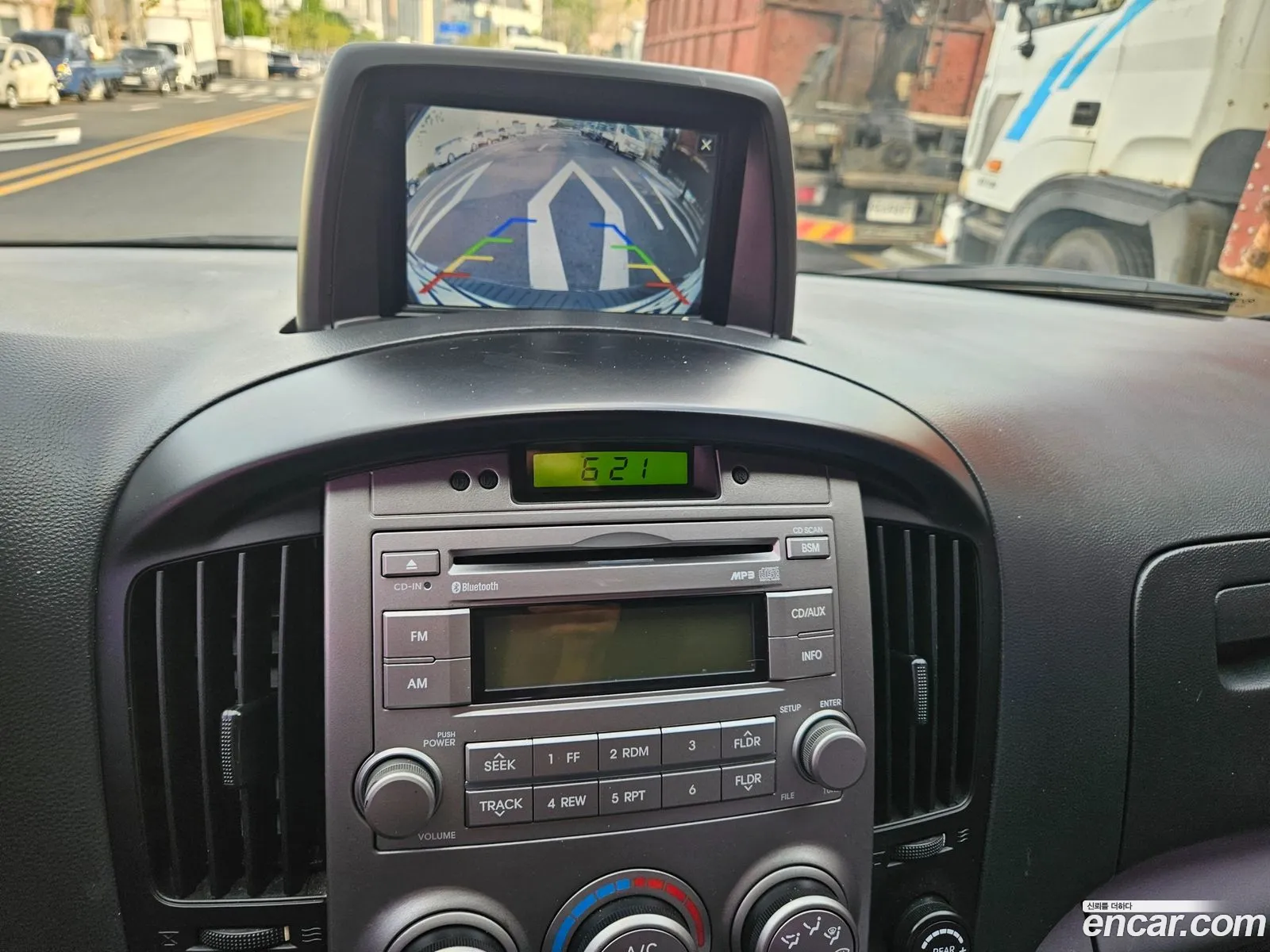 Hyundai Grand Starex 2012 — 15