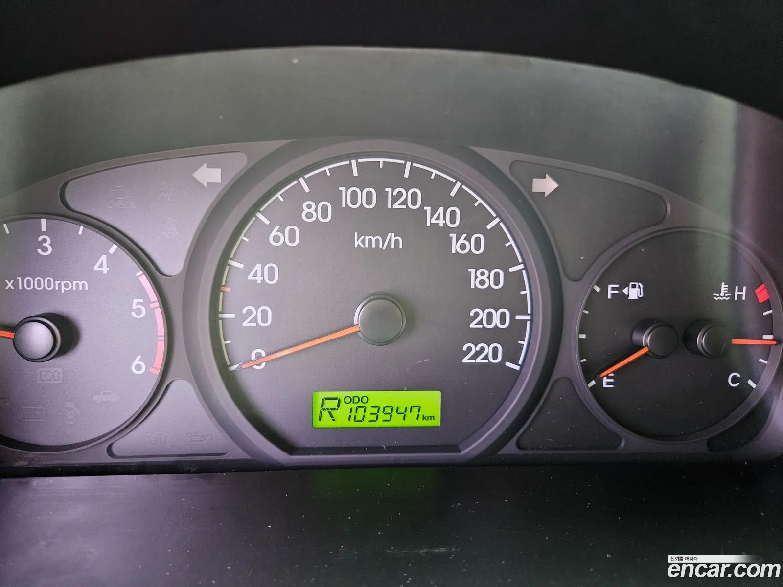 Hyundai Grand Starex 2012 — 2