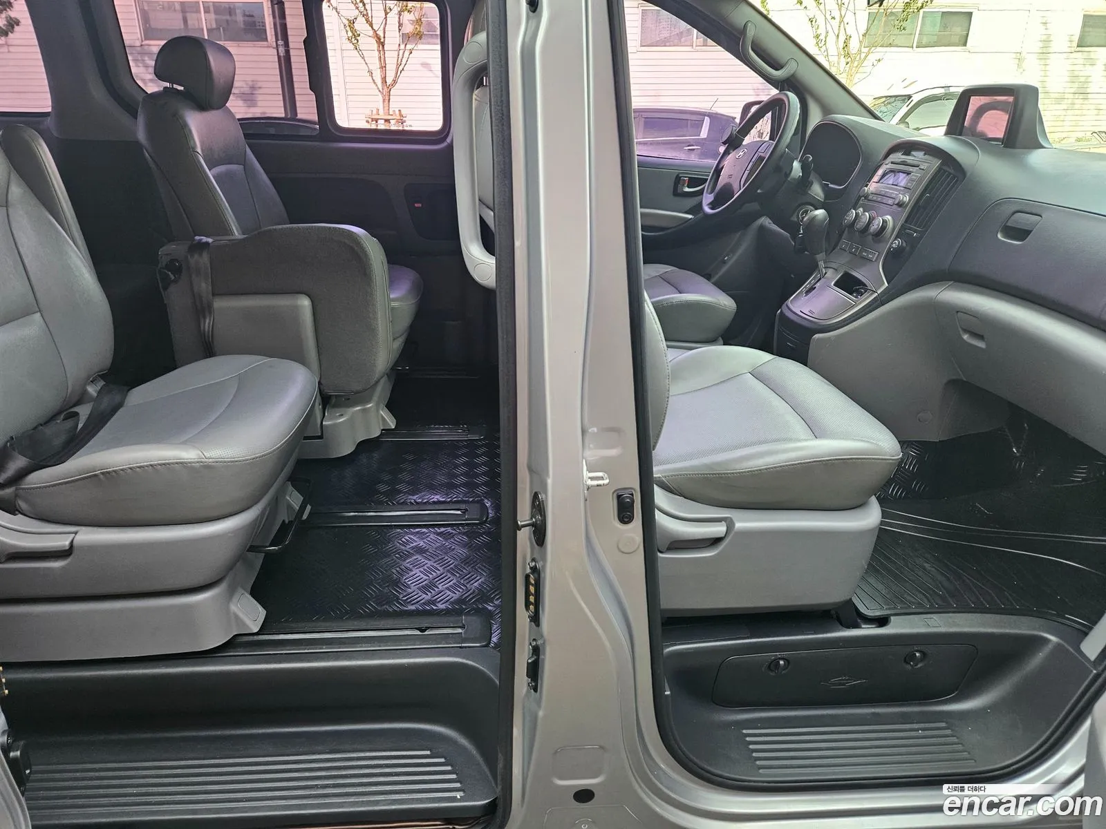 Hyundai Grand Starex 2012 — 7