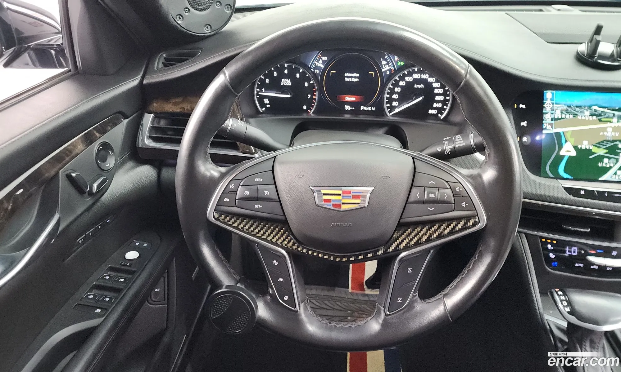 Cadillac CT6 2018 1G6K95RX1JU156539 — 15