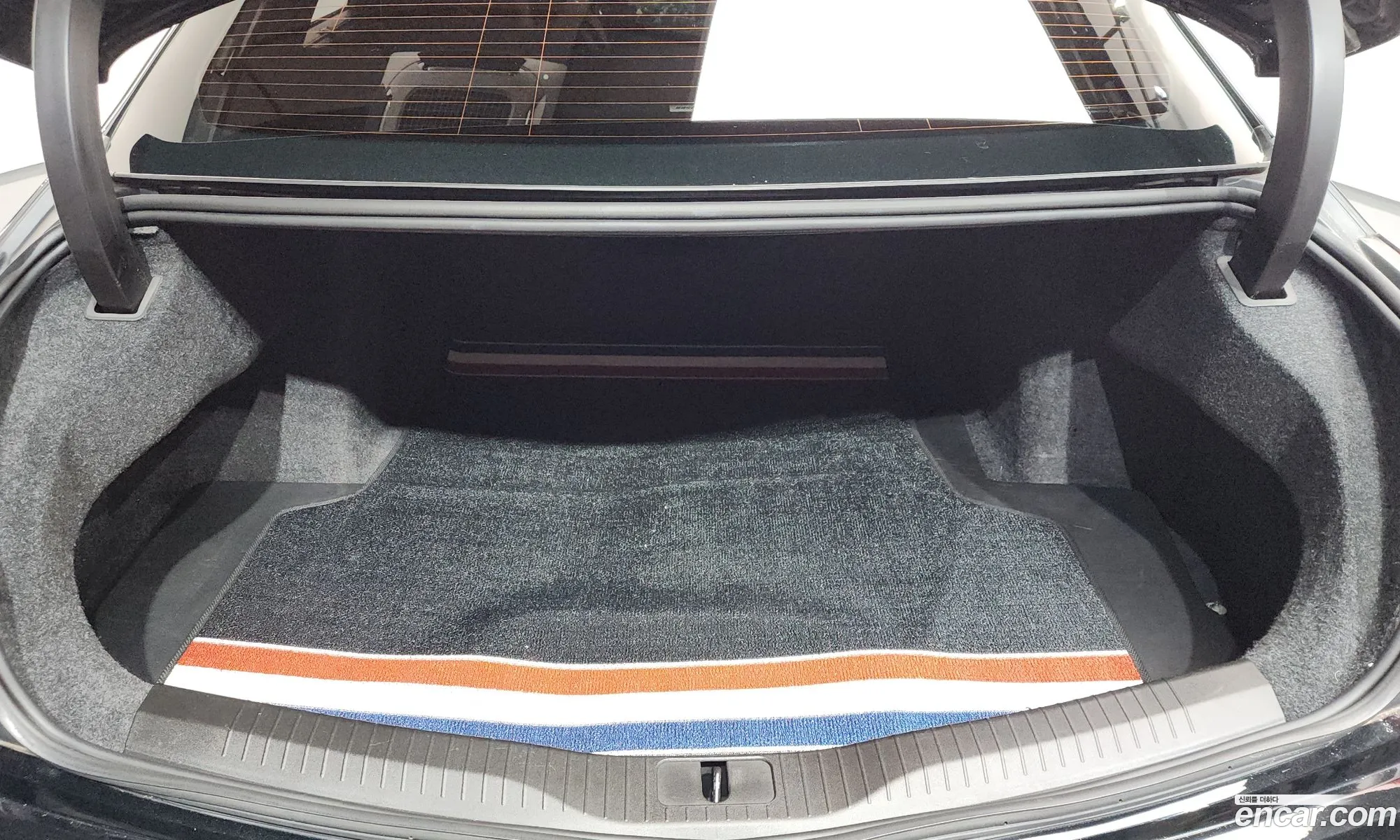 Cadillac CT6 2018 1G6K95RX1JU156539 — 14