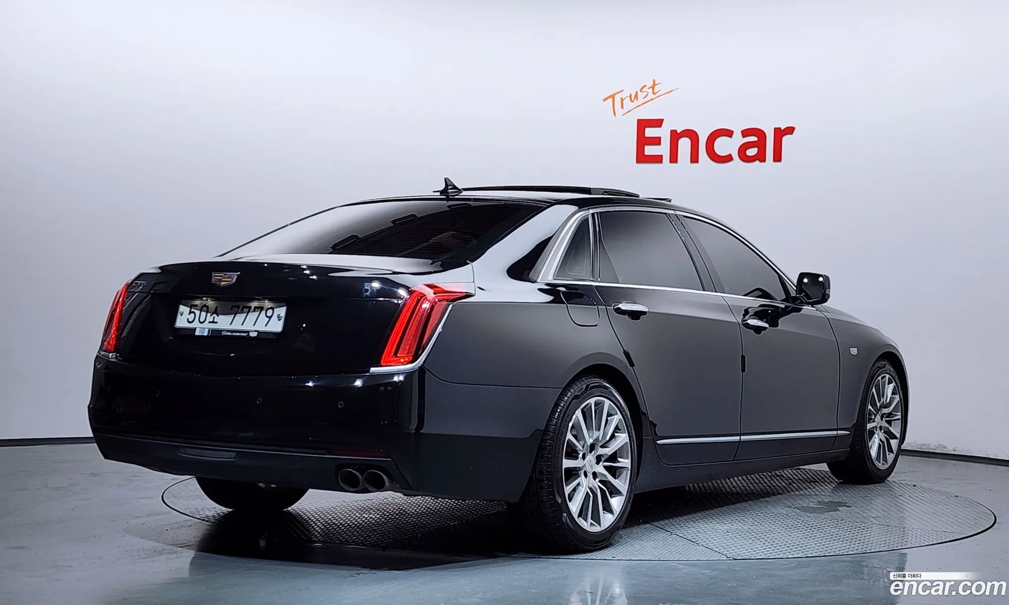 Cadillac CT6 2018 1G6K95RX1JU156539 — 4