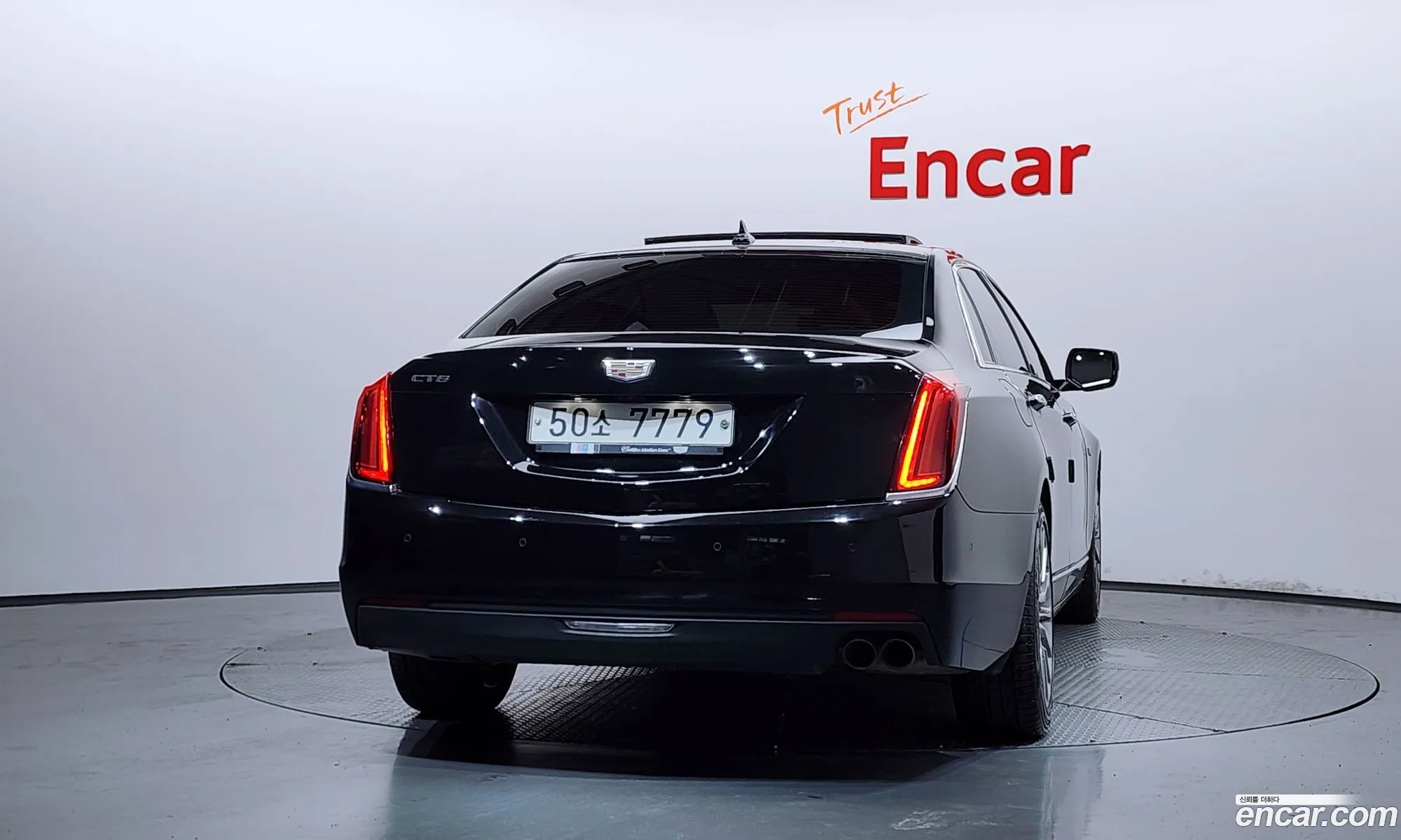 Cadillac CT6 2018 1G6K95RX1JU156539 — 3