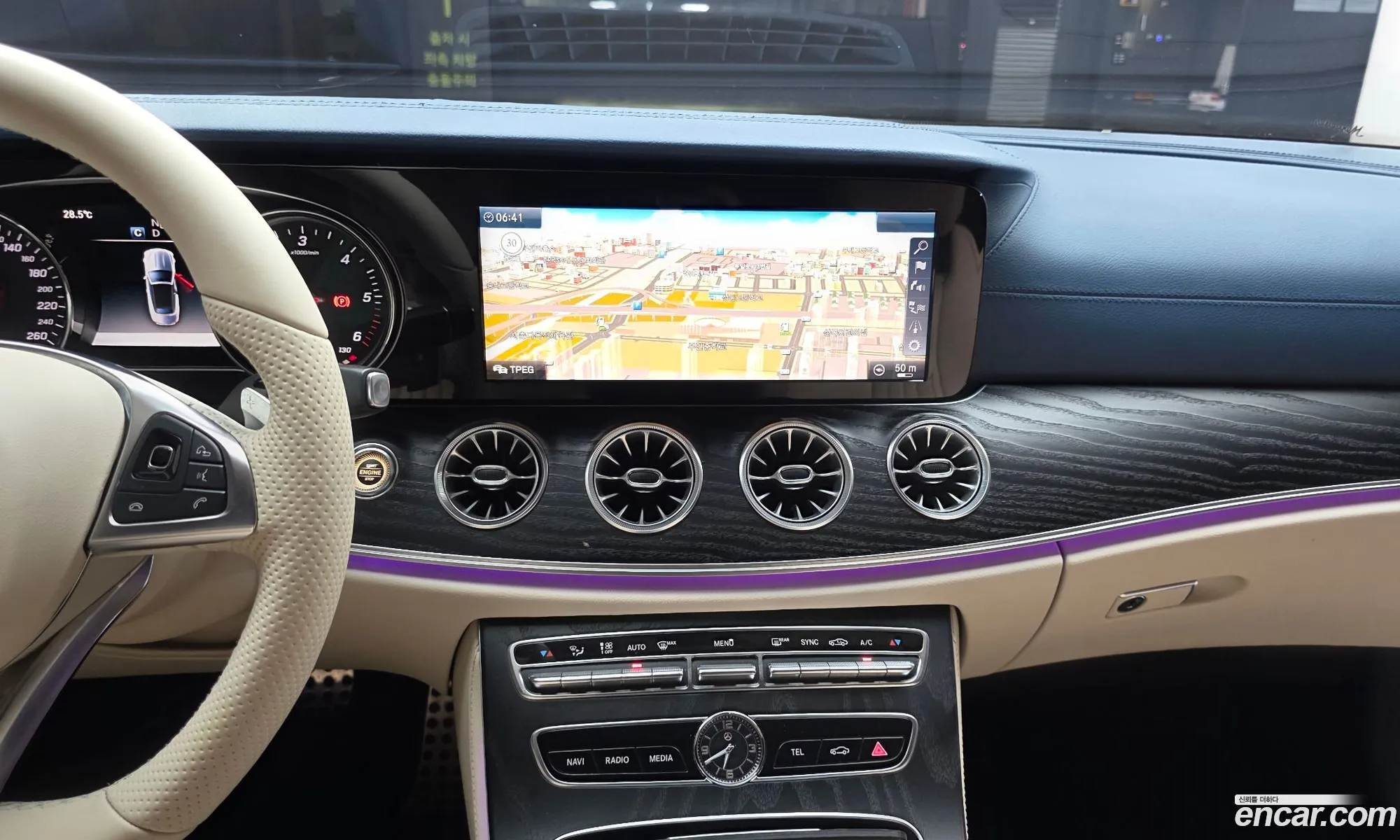 Mercedes-Benz E-Class W213 2018 WDD1K1EB5JF041405 — 17