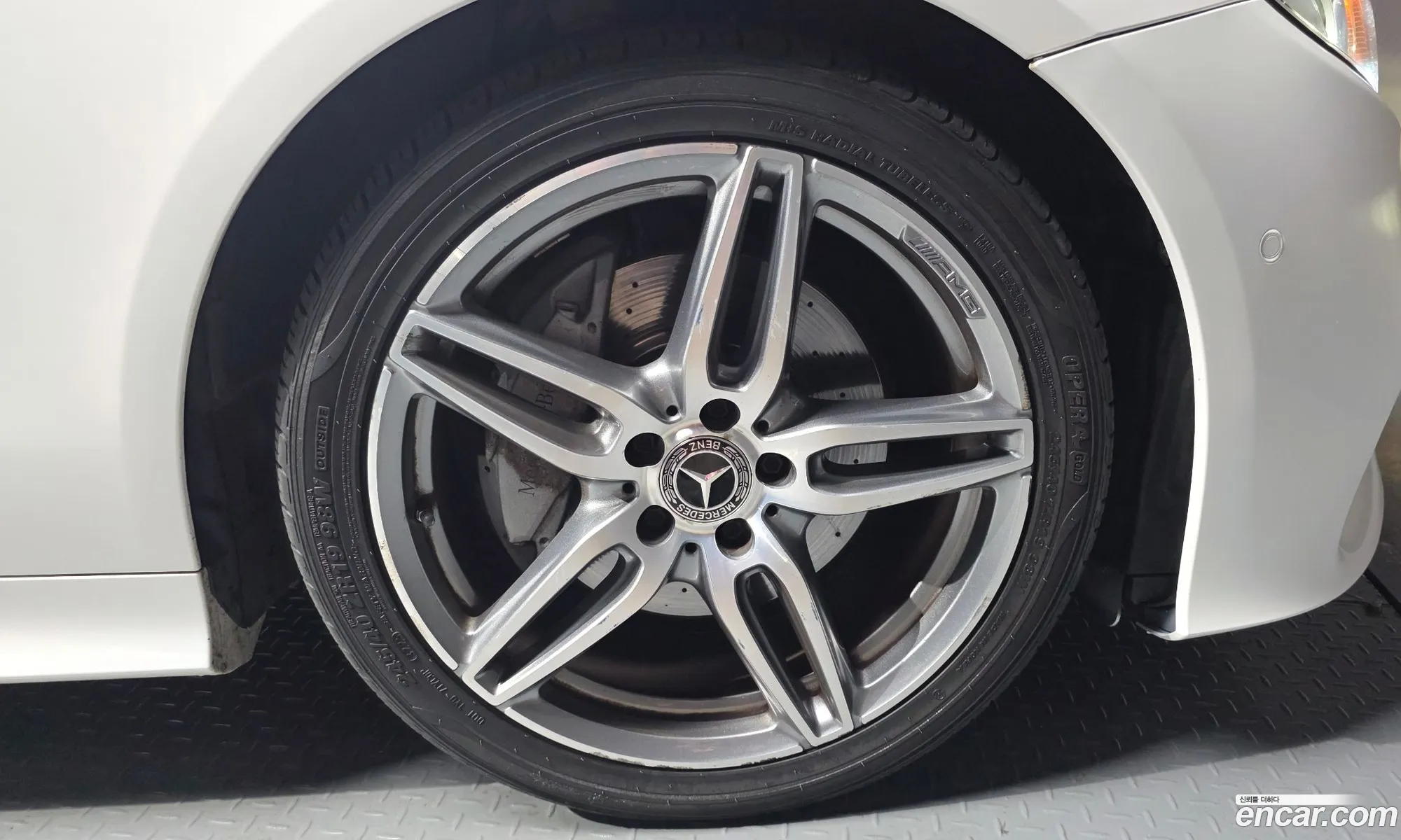 Mercedes-Benz E-Class W213 2018 WDD1K1EB5JF041405 — 15